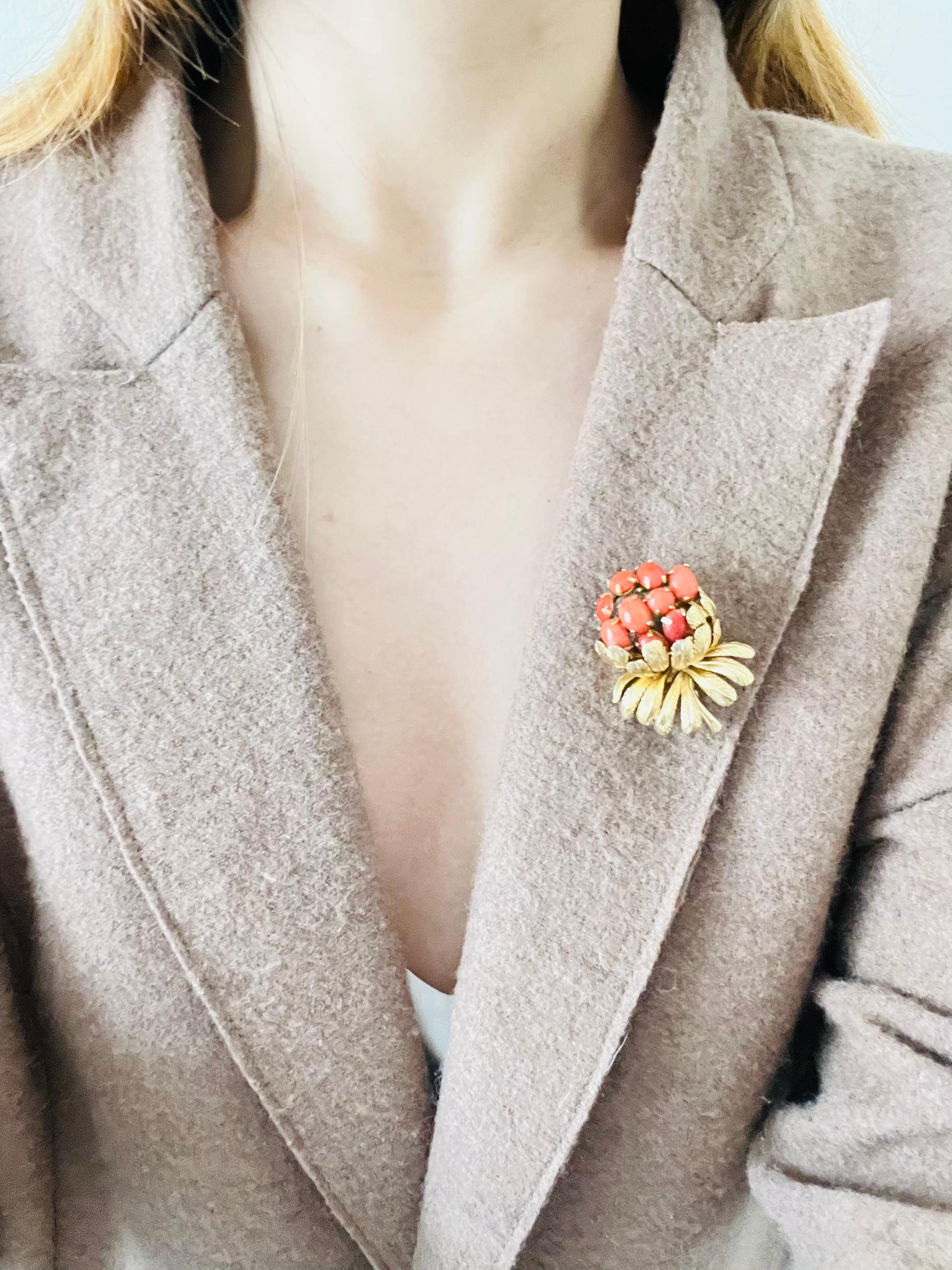 Christian Dior GROSSE 1967 Vintage Orange Fruit Flower Bouquet Leaf Gold Brooch For Sale 2