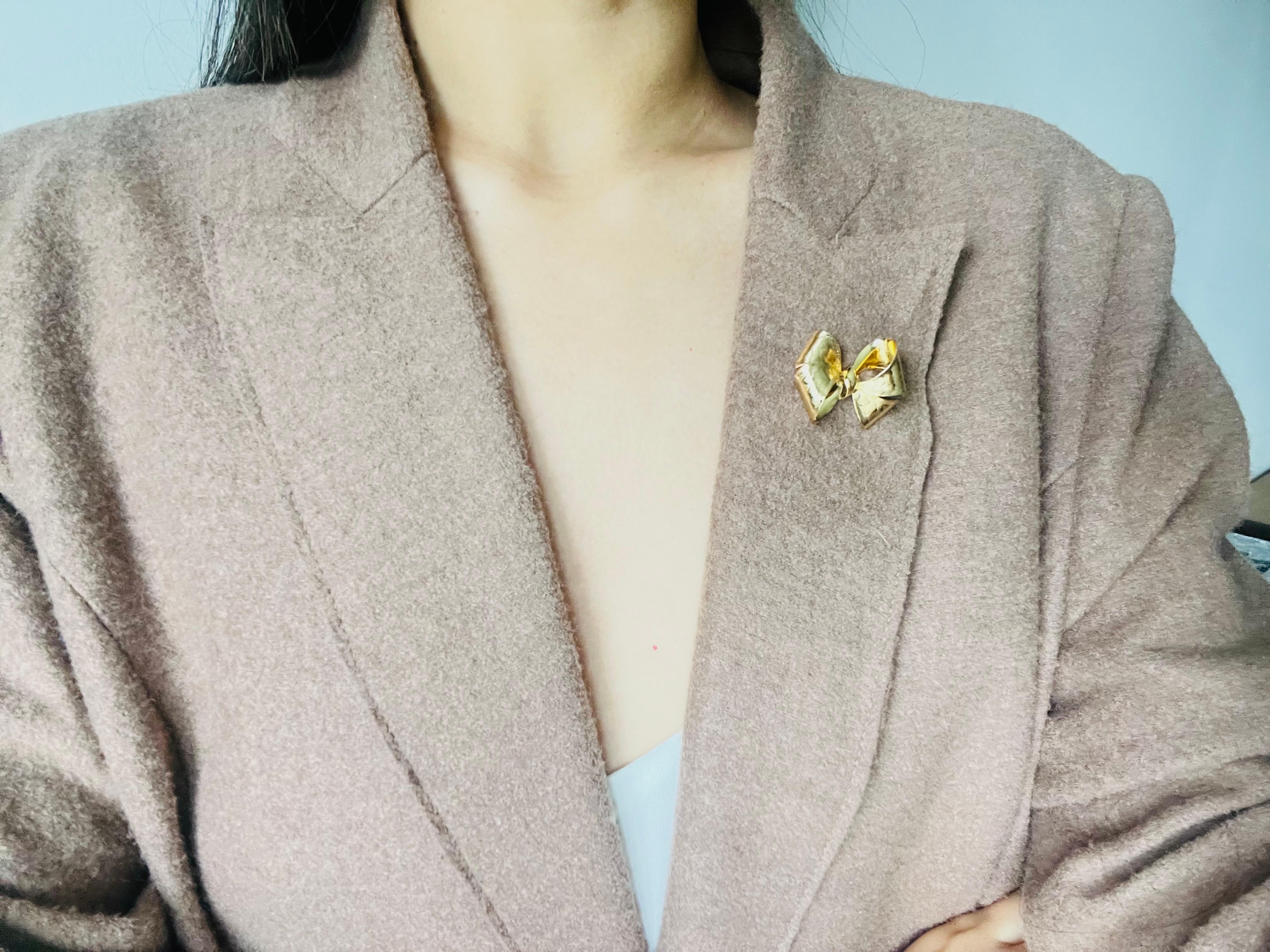 Christian Dior GROSSE 1967 Vintage Texturierte Ripple Cute Knot Schleife Band Brosche 2