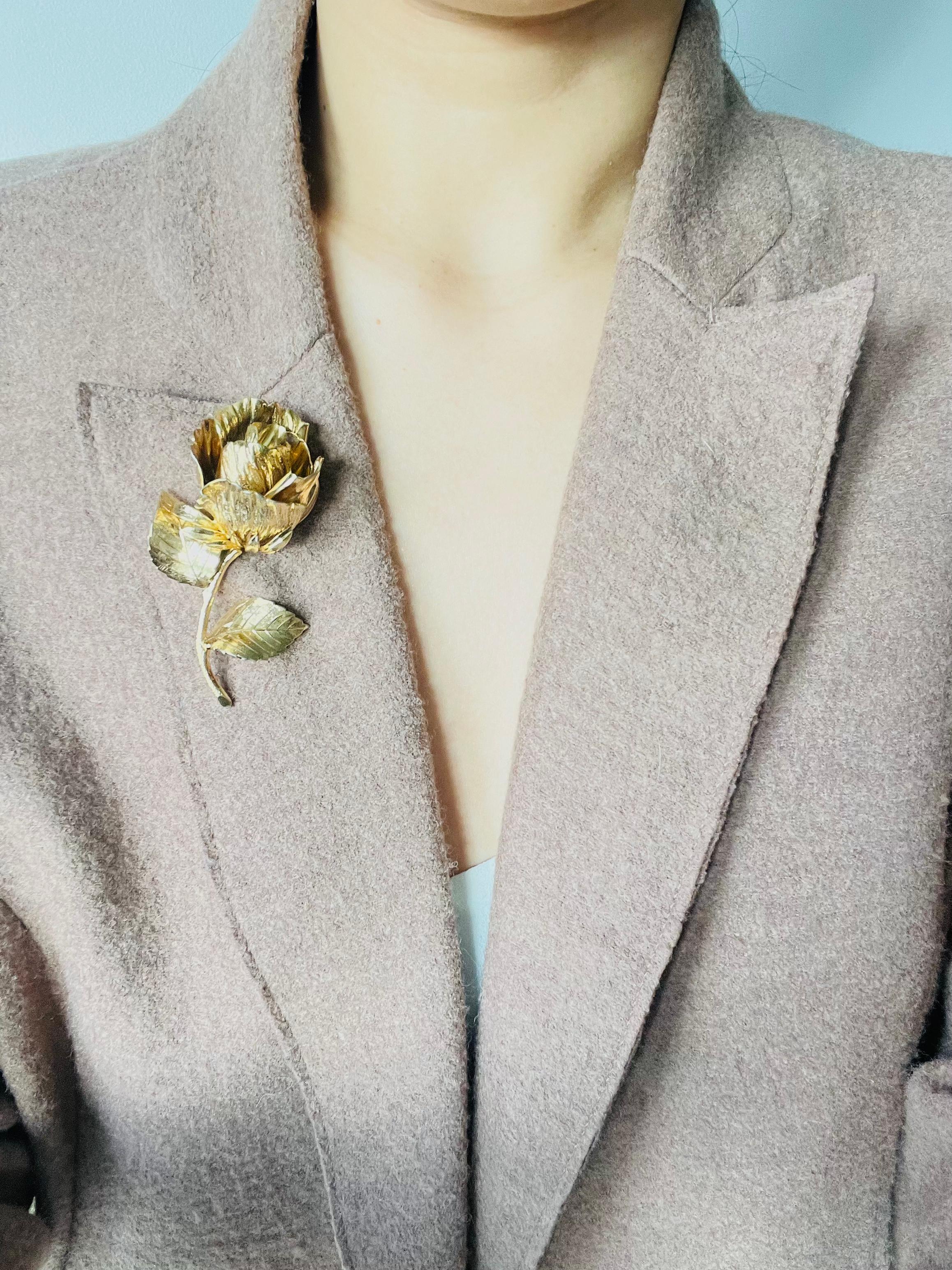 Christian Dior GROSSE 1967 Vintage Textured Vivid 3D Flower Rose Leaf Brooch For Sale 3