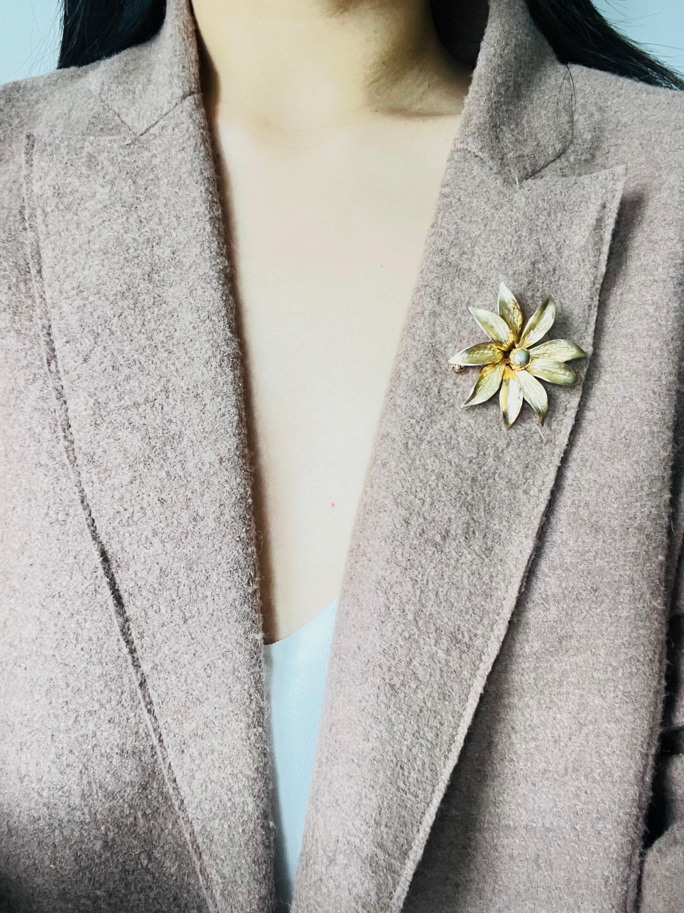 Christian Dior GROSSE 1967 Vintage Vivid Flourish Blossom Flower Elegant Brooch 1