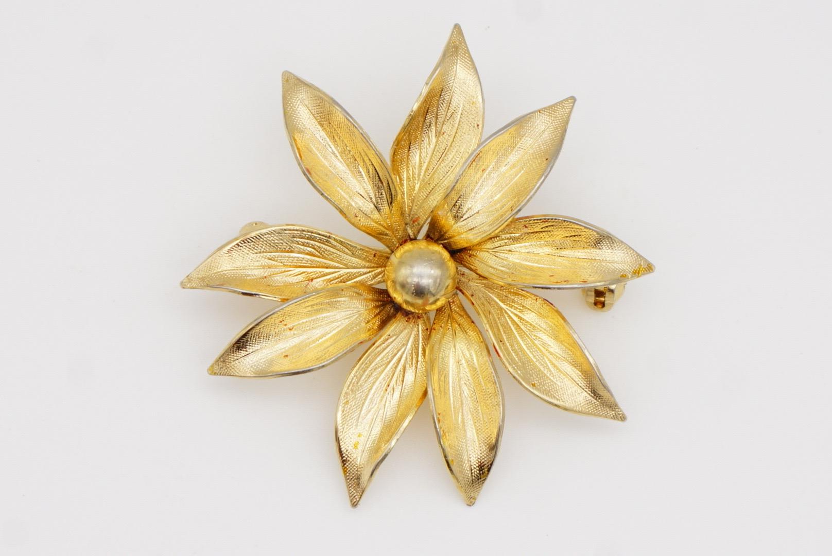 Christian Dior GROSSE 1967 Vintage Vivid Flourish Blossom Flower Elegant Brooch 2