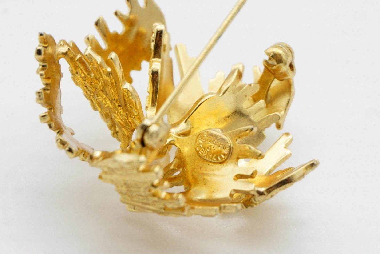 Christian Dior GROSSE 1967 White Pearl Pentagon Openwork Modernist Dome Brooch For Sale 9