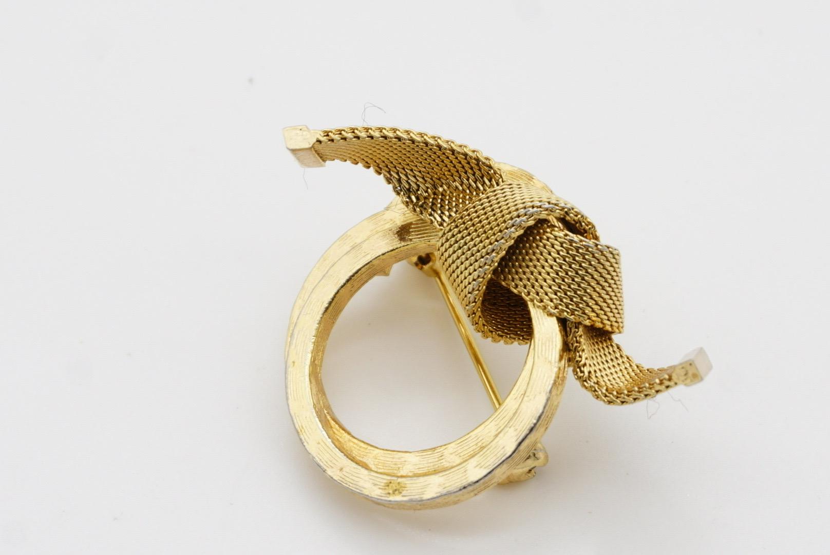 Christian Dior GROSSE 1968 Trio Layer Circle Hoop Mesh Ribbon Knot Bow Brooch For Sale 5