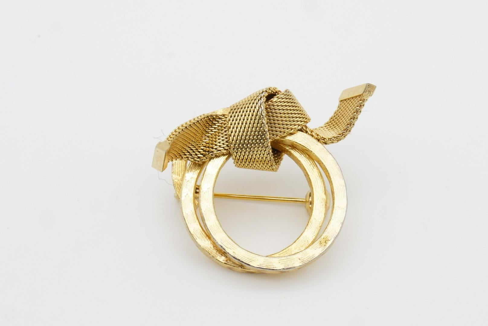 Christian Dior GROSSE 1968 Trio Layer Circle Hoop Mesh Ribbon Knot Bow Brooch For Sale 3