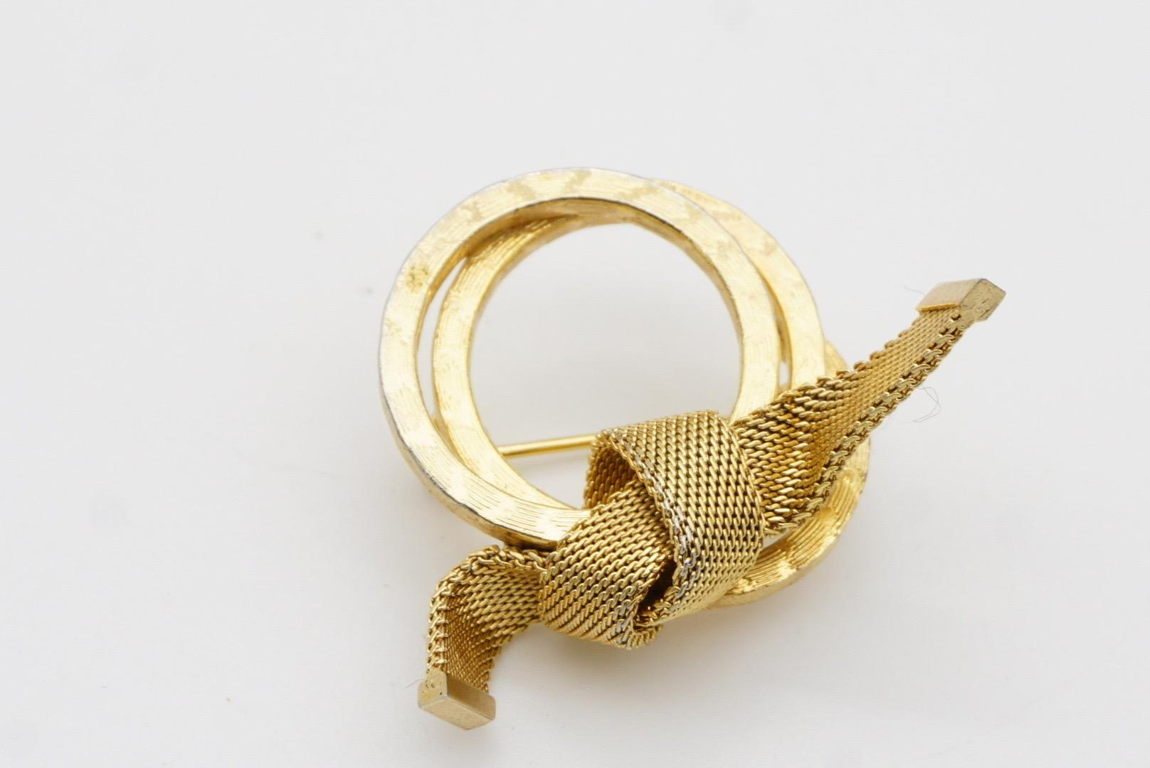 Christian Dior GROSSE 1968 Trio Layer Circle Hoop Mesh Ribbon Knot Bow Brooch For Sale 4