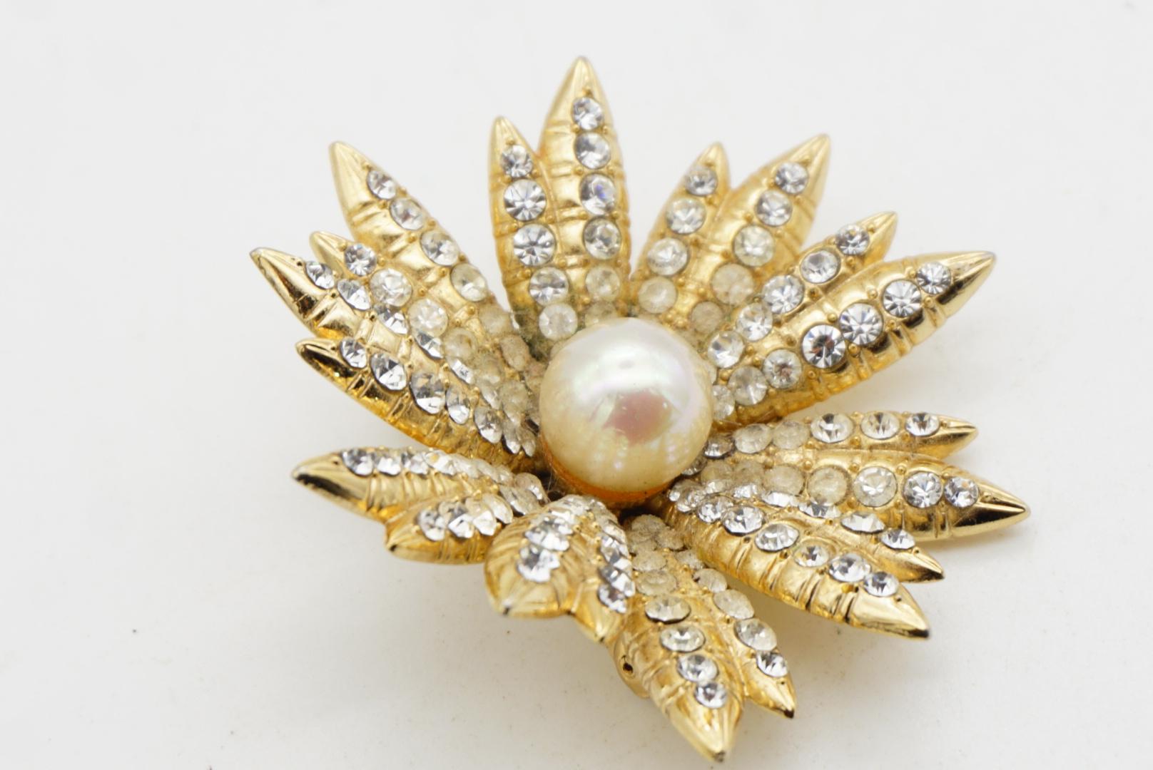 Christian Dior GROSSE 1968 Weiße Perlen Blüte Blume Strahlende Kristalle Brosche im Angebot 5