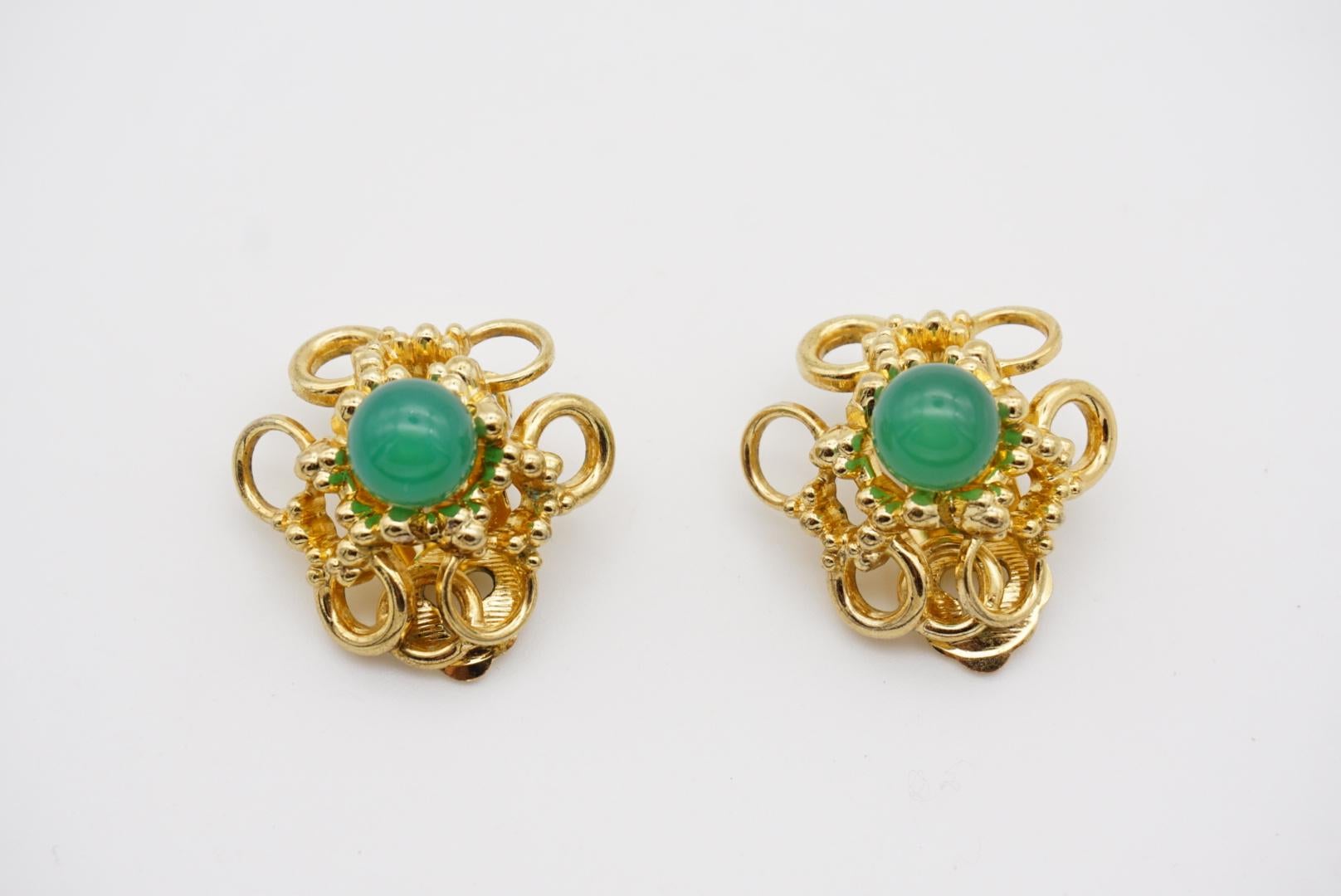 Christian Dior GROSSE 1969 Emerald Jade Flower Openwork Interlock Clip Earrings For Sale 2