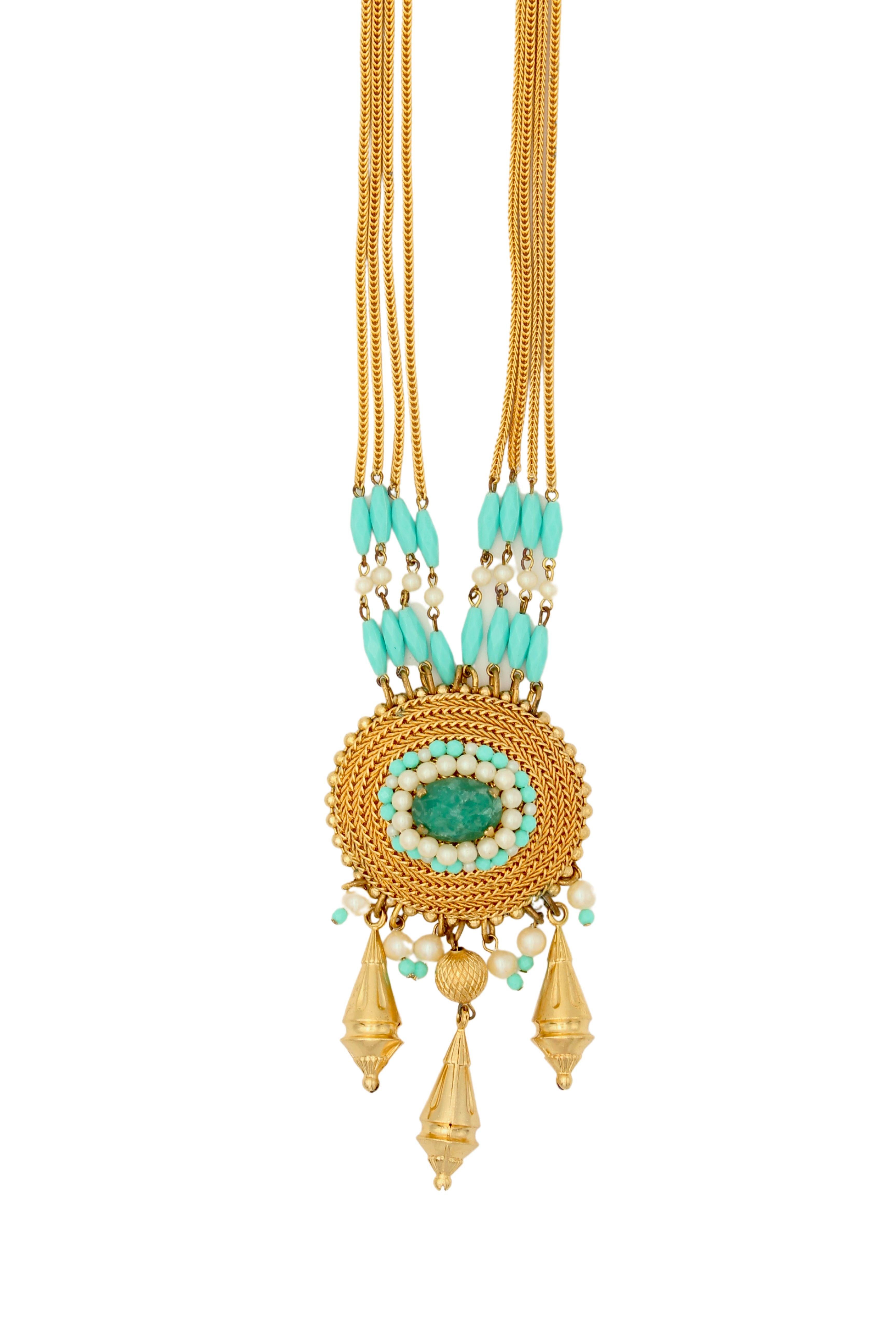 Christian Dior Grosse Collier pendentif en or multi-chaînes perles et turquoise, 1969 Excellent état - En vente à BELLEVUE HILL, NSW