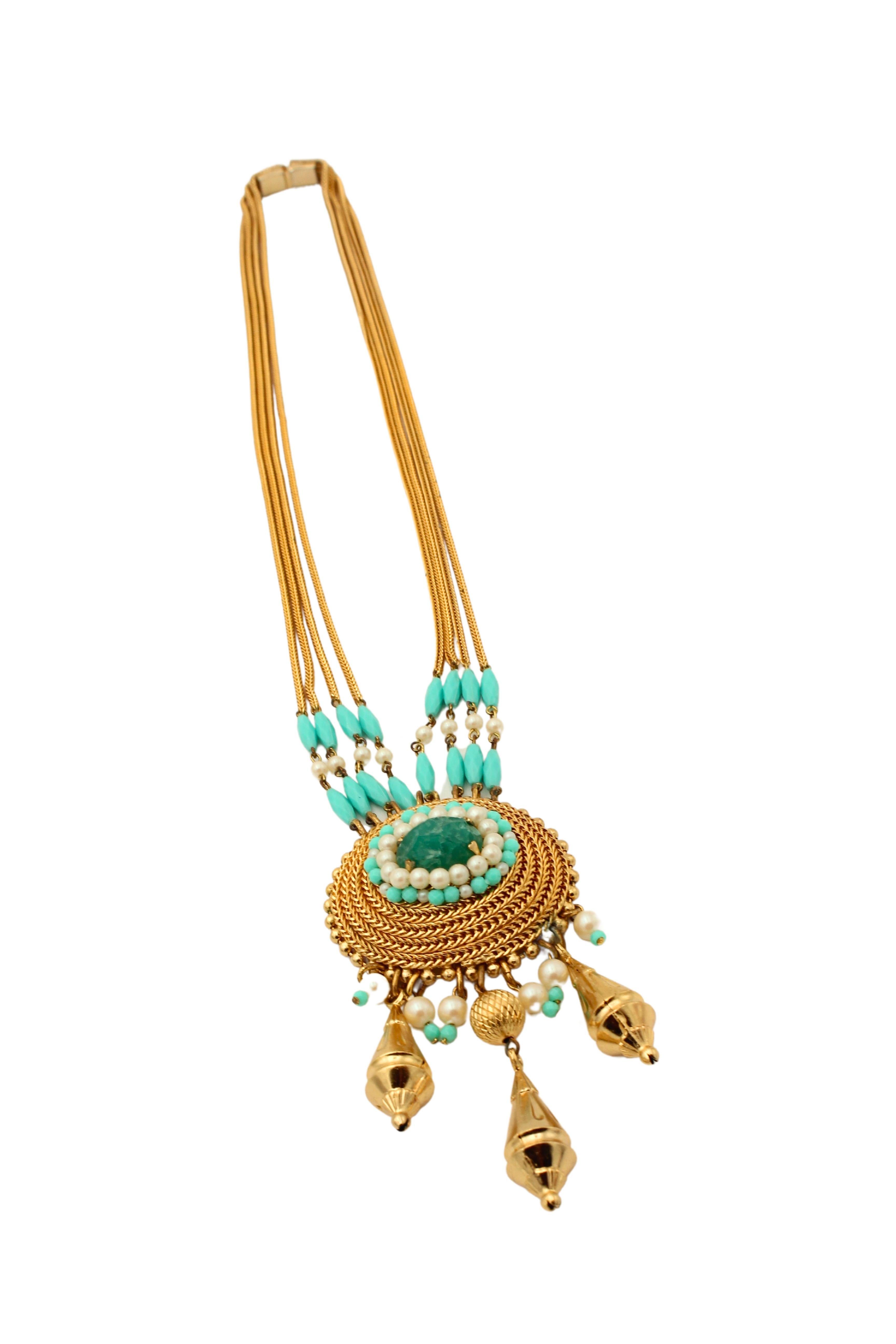Christian Dior Grosse Collier pendentif en or multi-chaînes perles et turquoise, 1969 Unisexe en vente