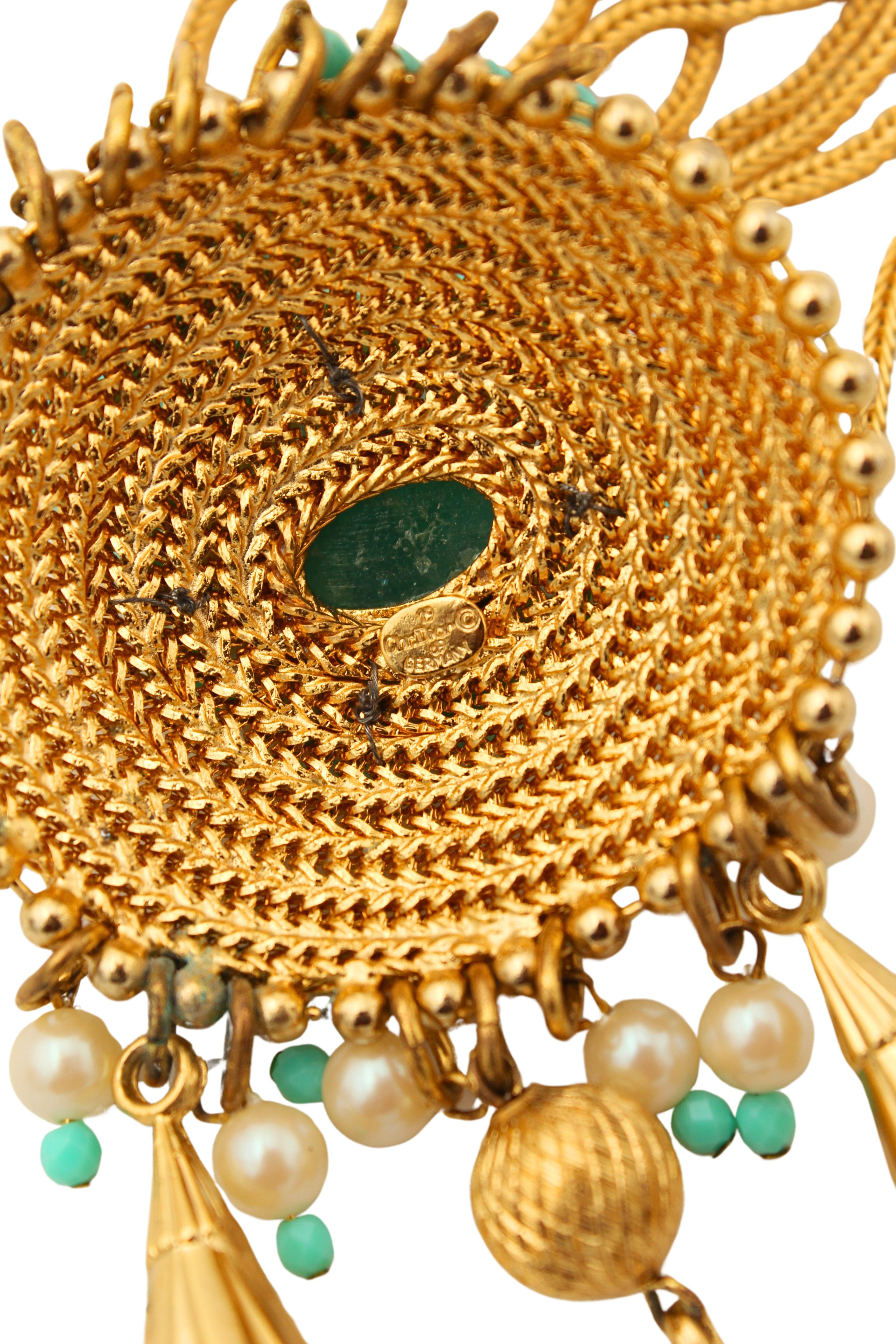 Christian Dior Grosse Collier pendentif en or multi-chaînes perles et turquoise, 1969 en vente 2