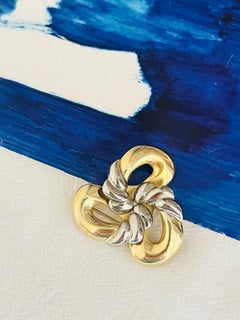 Christian Dior GROSSE 1969 Unisex Gold Silver Clover Bow Interlocked Brooch