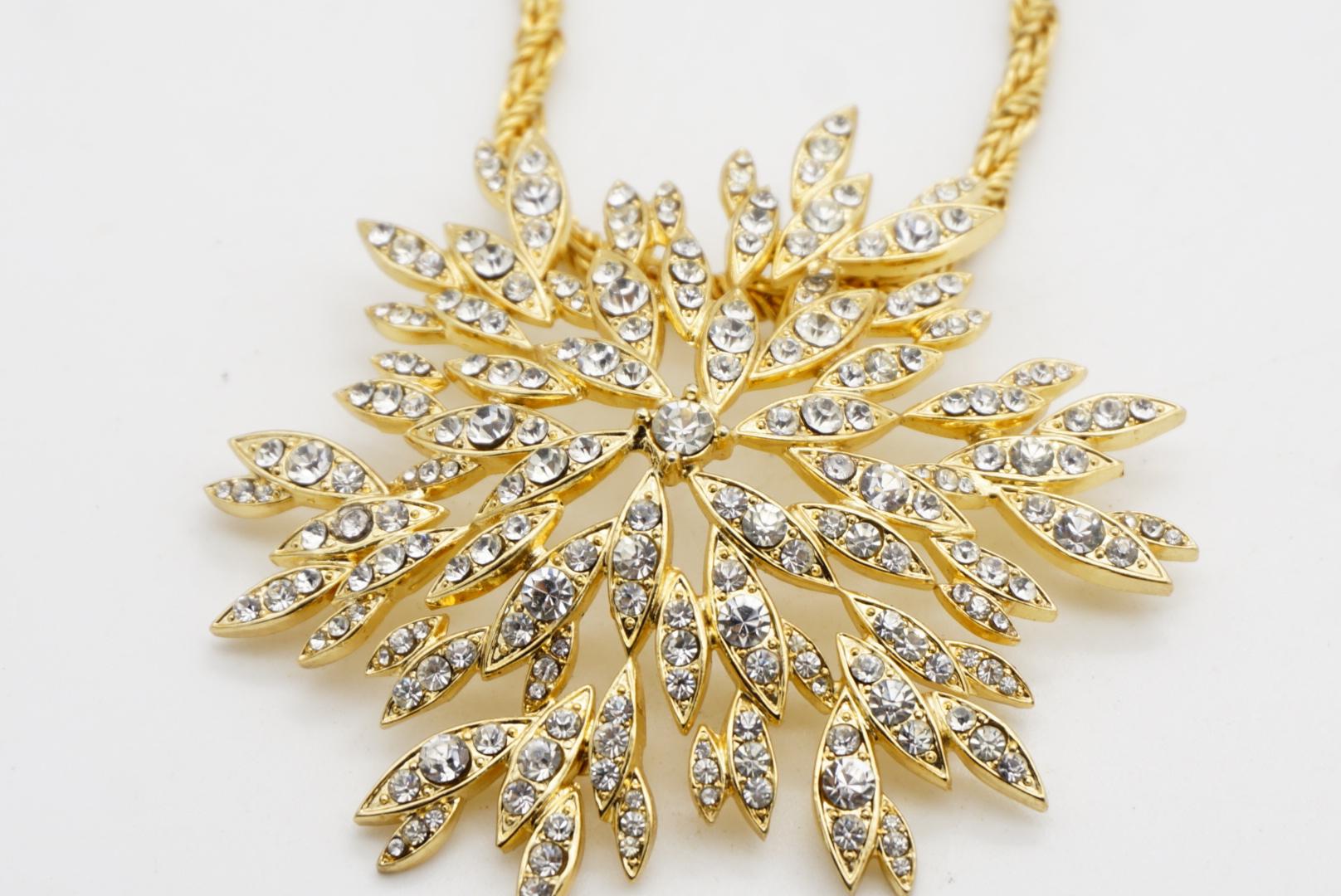 Christian Dior GROSSE 1970 Large Snowflake Crystals Flower Pendant Necklace For Sale 7