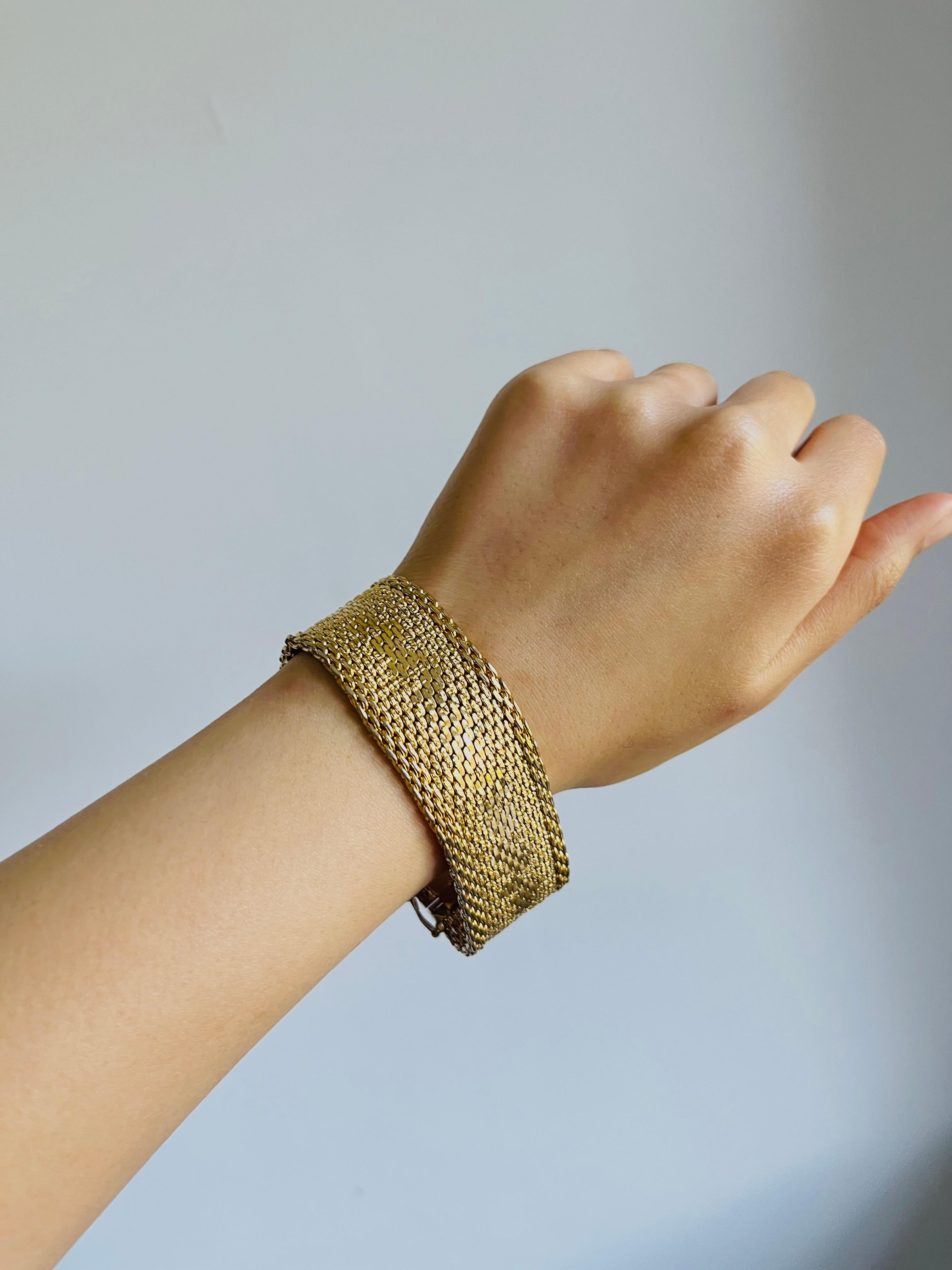 Christian Dior GROSSE 1970 Pulsera de eslabones gruesos y anchos de malla tejida en venta 1