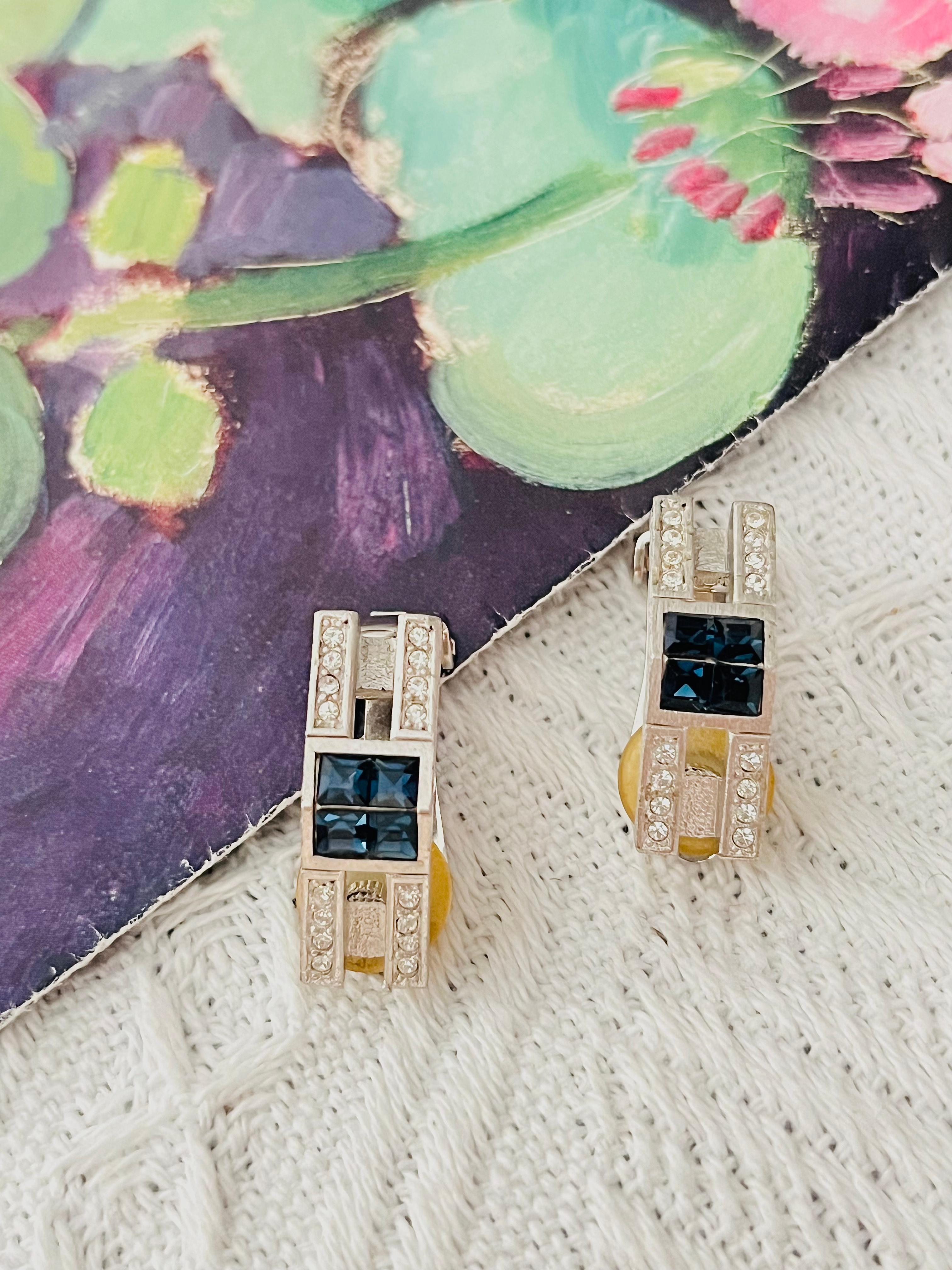 Art Deco Christian Dior GROSSE 1970 Sapphire Cube Triangle Crystals Silver Clip Earrings For Sale