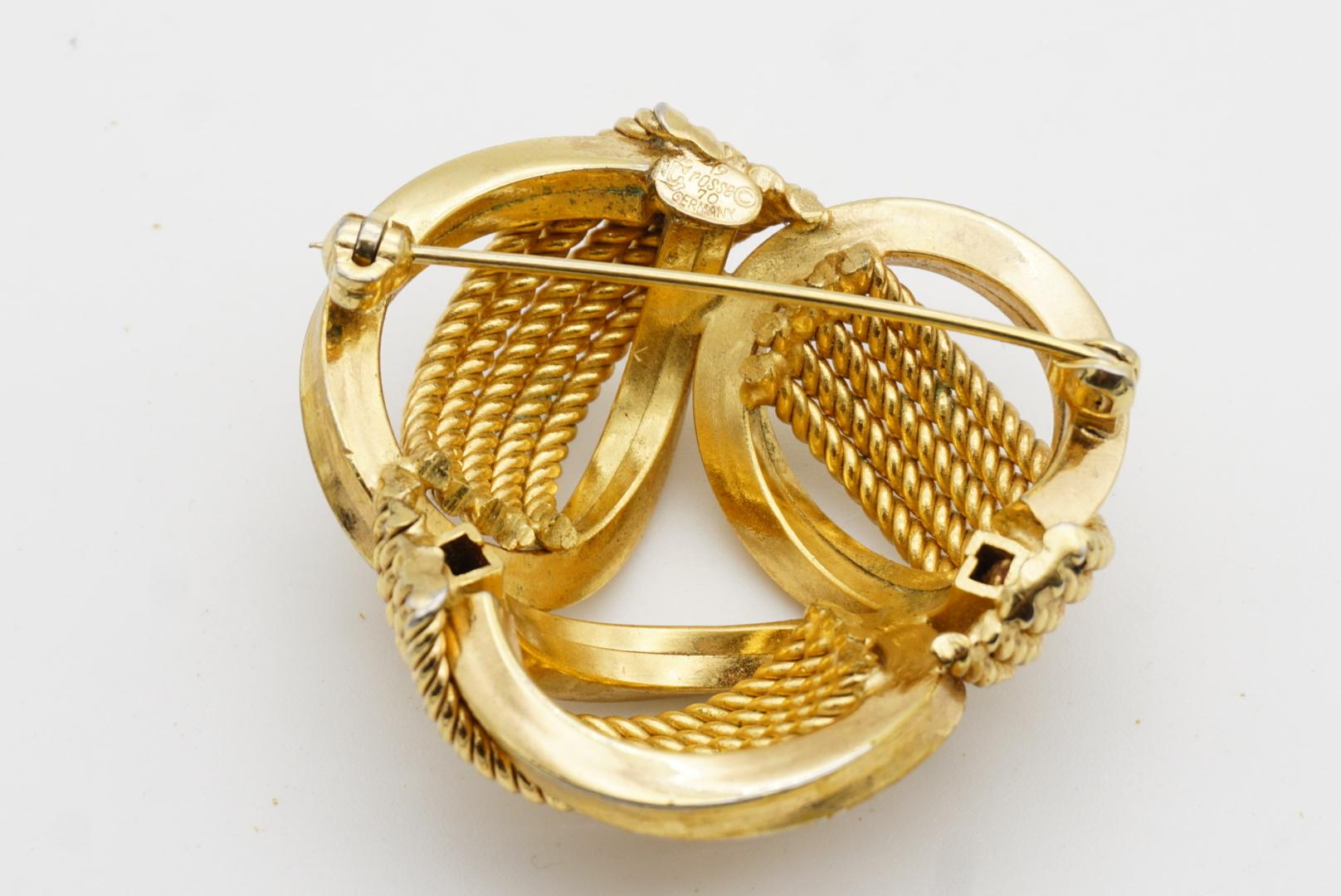Christian Dior GROSSE 1970 Trio de triangles ajourés en maille ovale interlockée Broche en vente 8