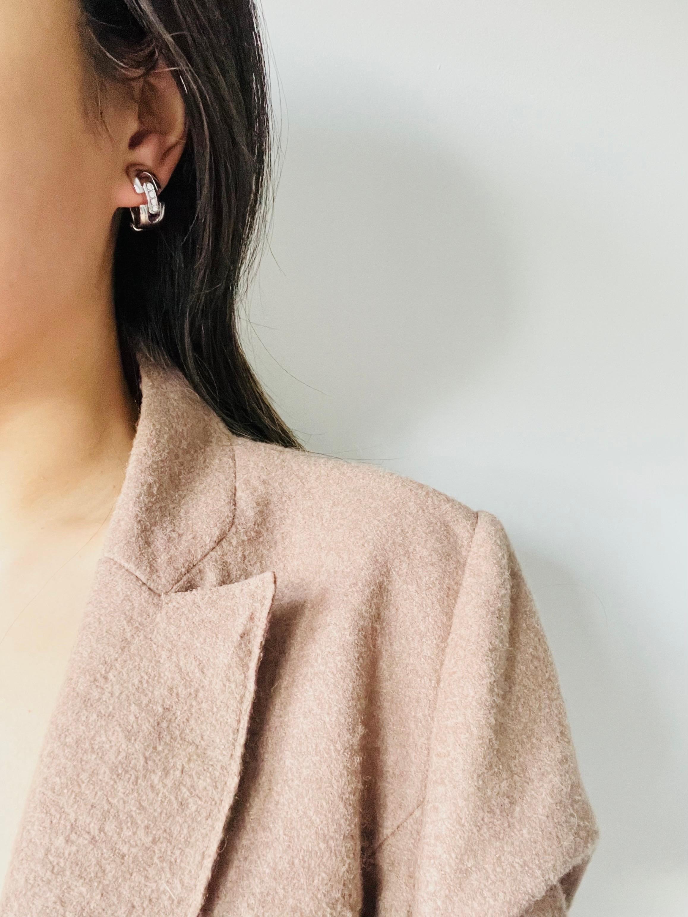 Christian Dior GROSSE 1970 Cristales Entrelazados Aro Cúpula Pendientes de Clip de Plata en venta 1