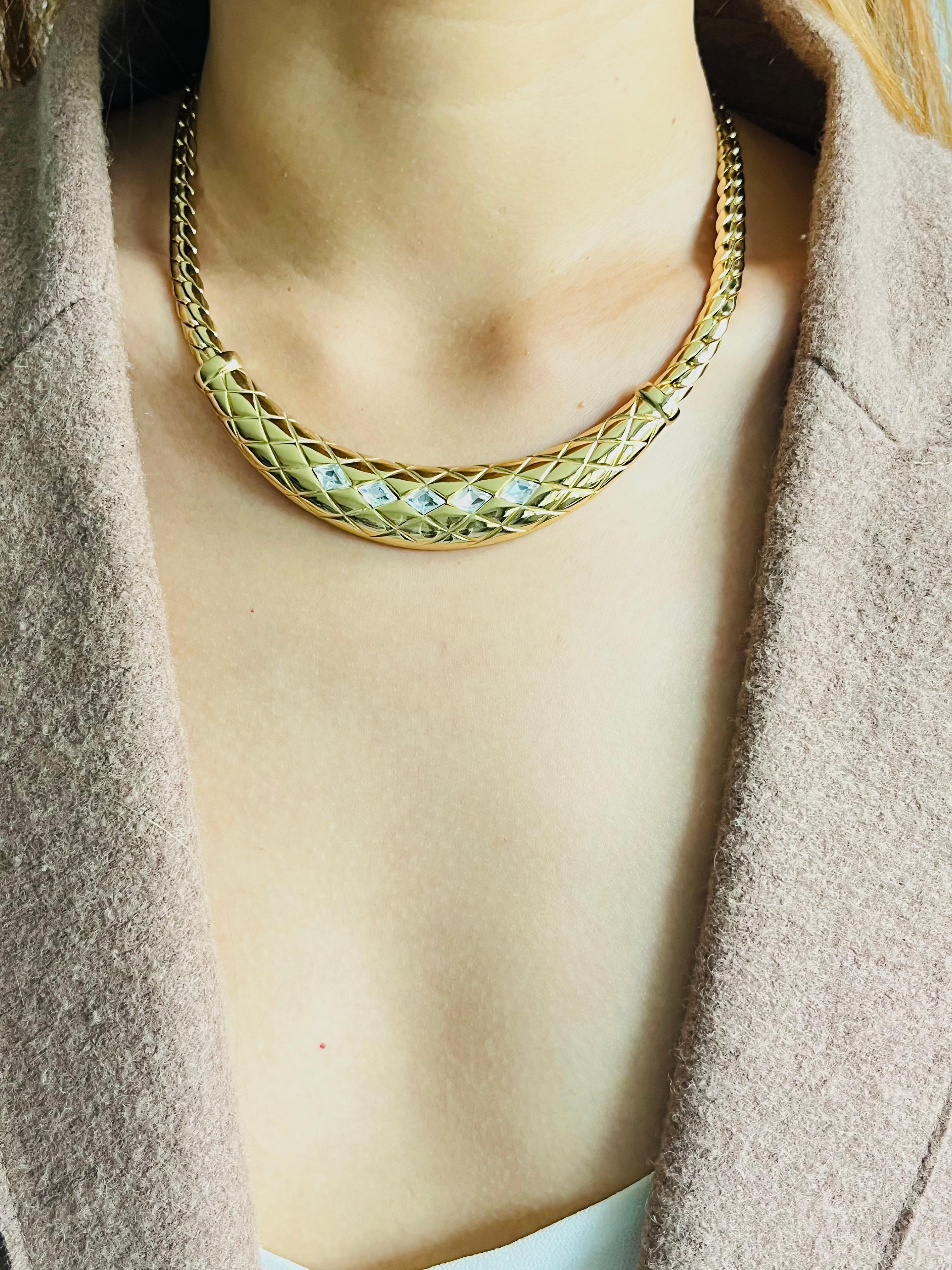 da uomo o donna Christian Dior GROSSE 1970s Diamante Cristalli Plaid Matelassé Collana a mezzaluna in vendita