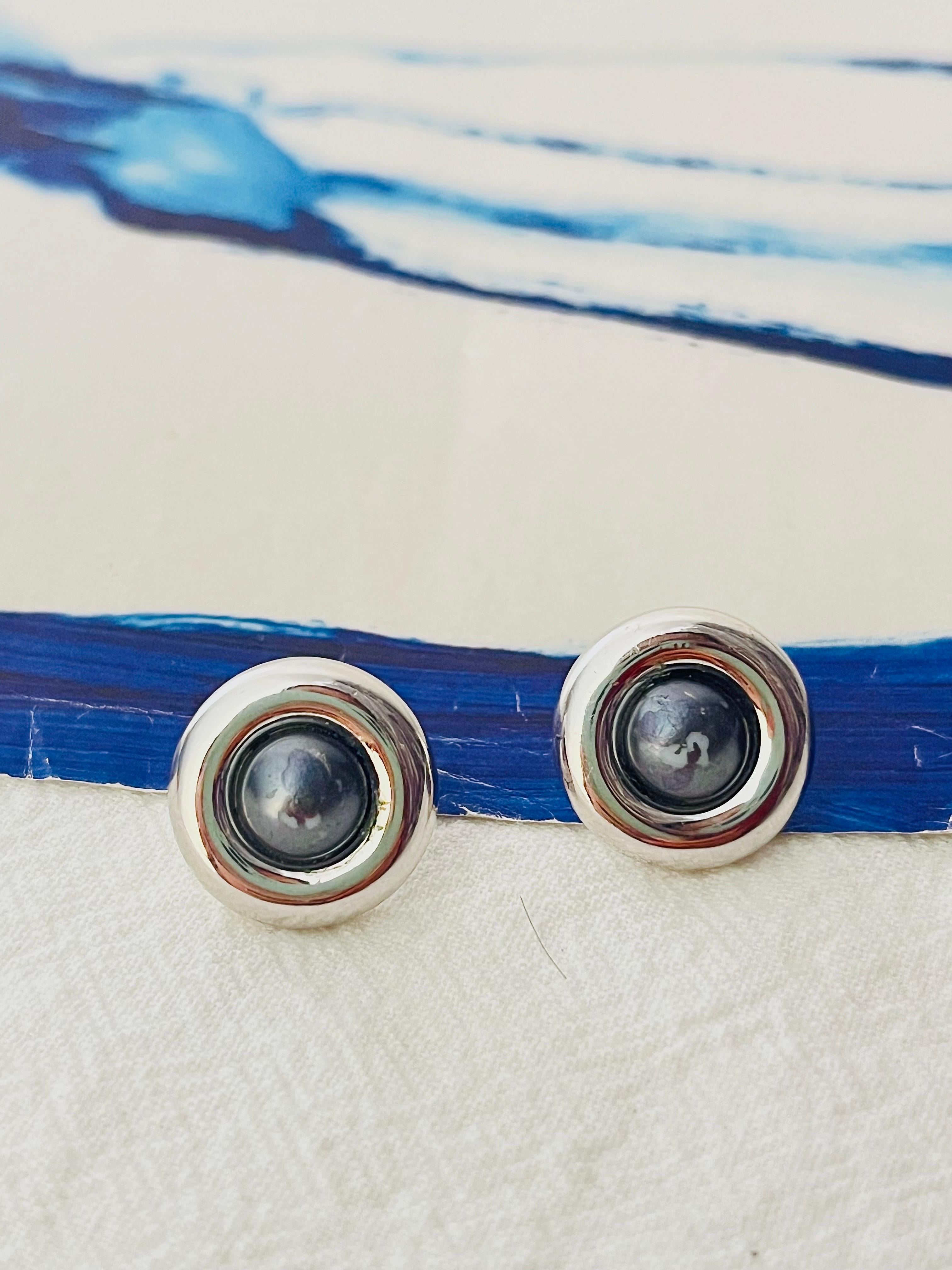 Art Deco Christian Dior GROSSE 1970s Grey Round Circle Modernist Silver Pierced Earrings For Sale