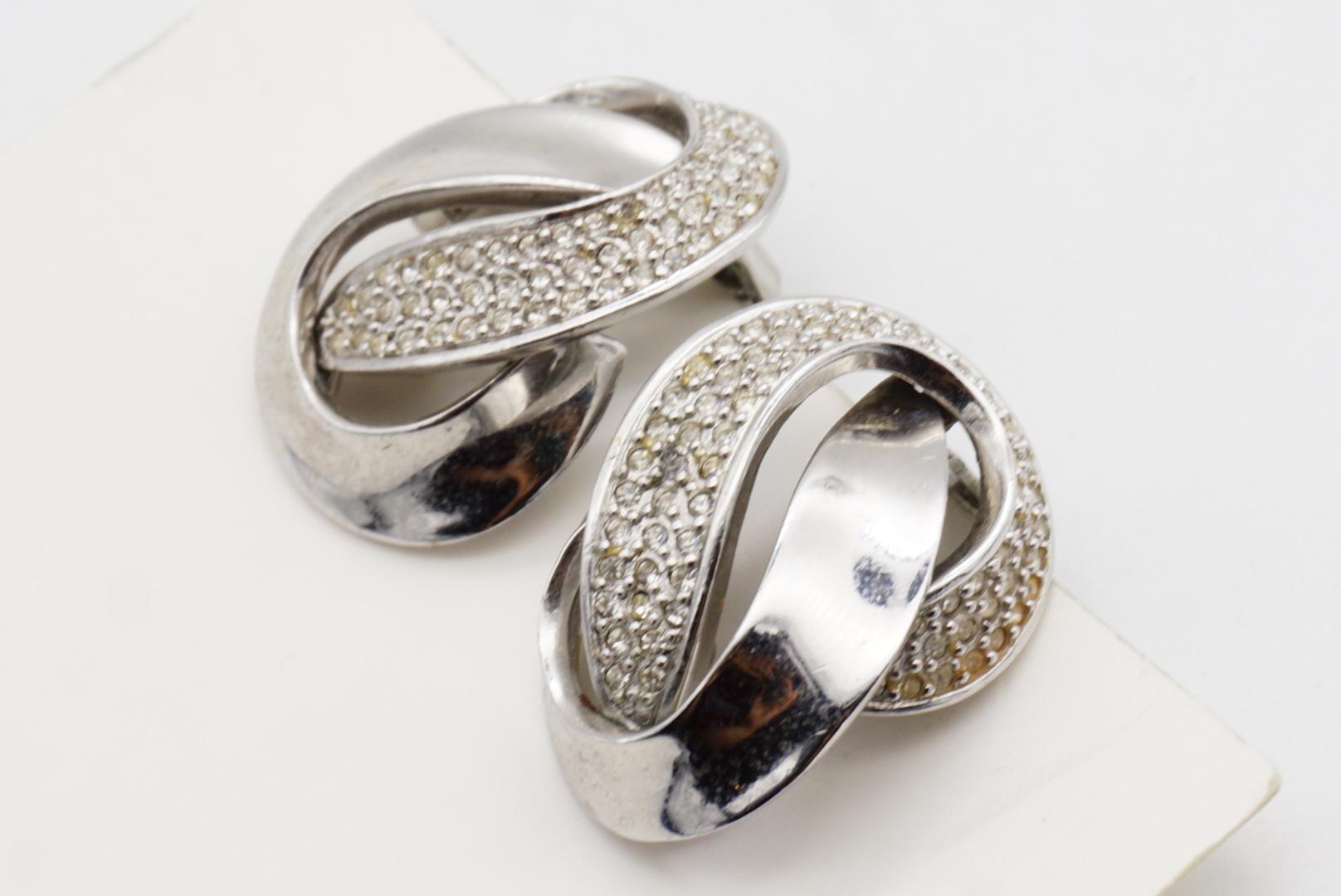 Christian Dior GROSSE 1970s Orecchini d'argento con cristalli intrecciati e massicci in vendita 5