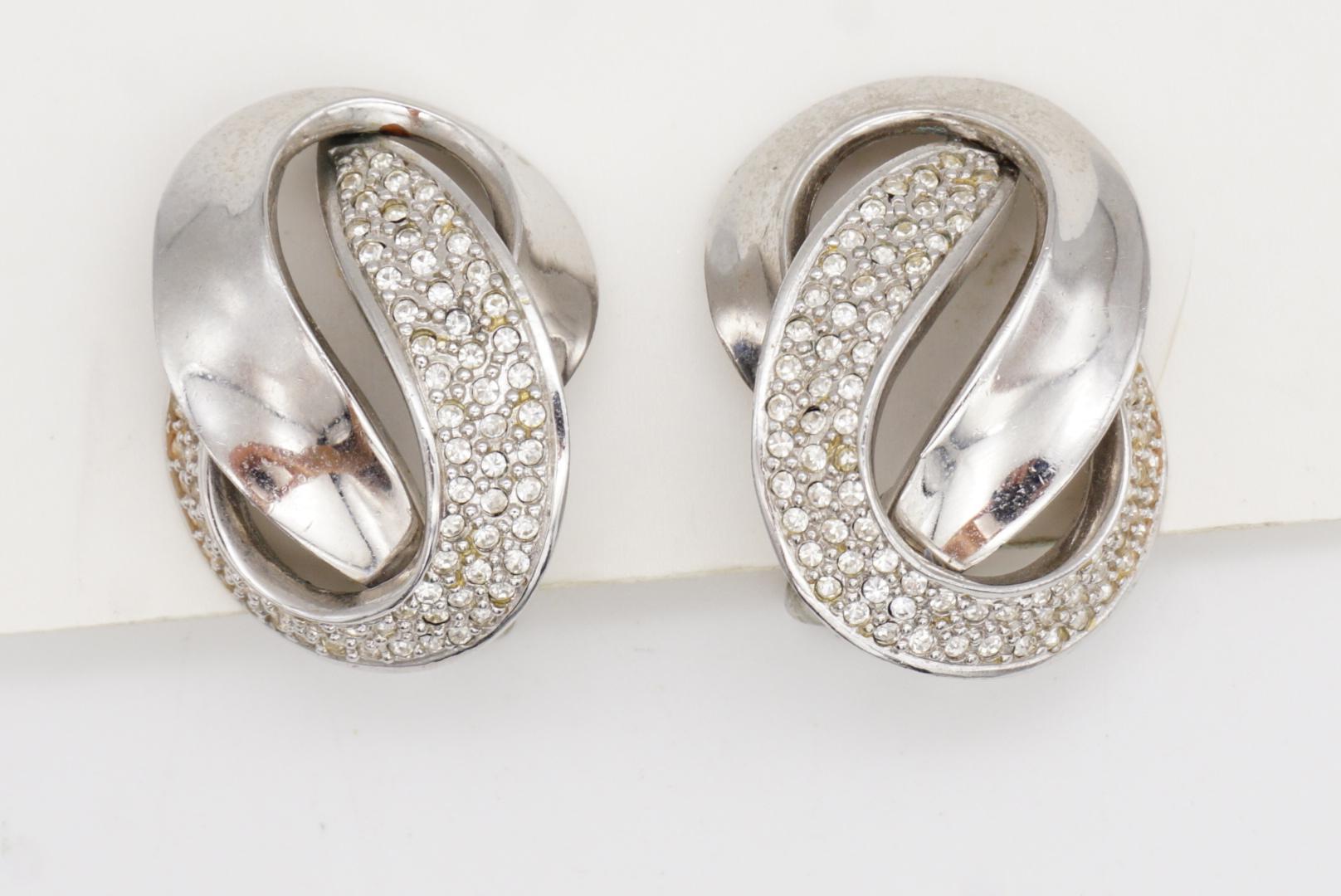 Christian Dior GROSSE 1970s Orecchini d'argento con cristalli intrecciati e massicci in vendita 3