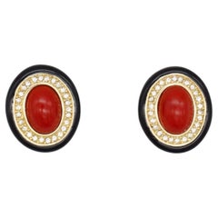 Christian Dior GROSSE 1970er Jahre Große rote ovale Perlenkristalle Schwarze Clip-Ohrringe