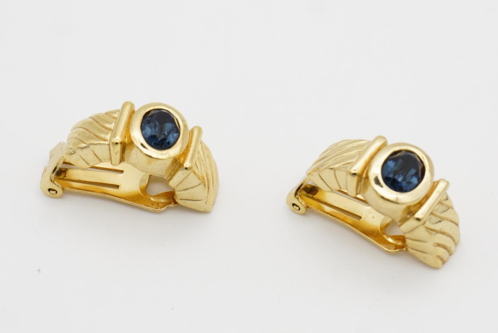 Christian Dior GROSSE 1970 - Longues boucles d'oreilles clips ovales en cristal de saphir Dome en vente 7