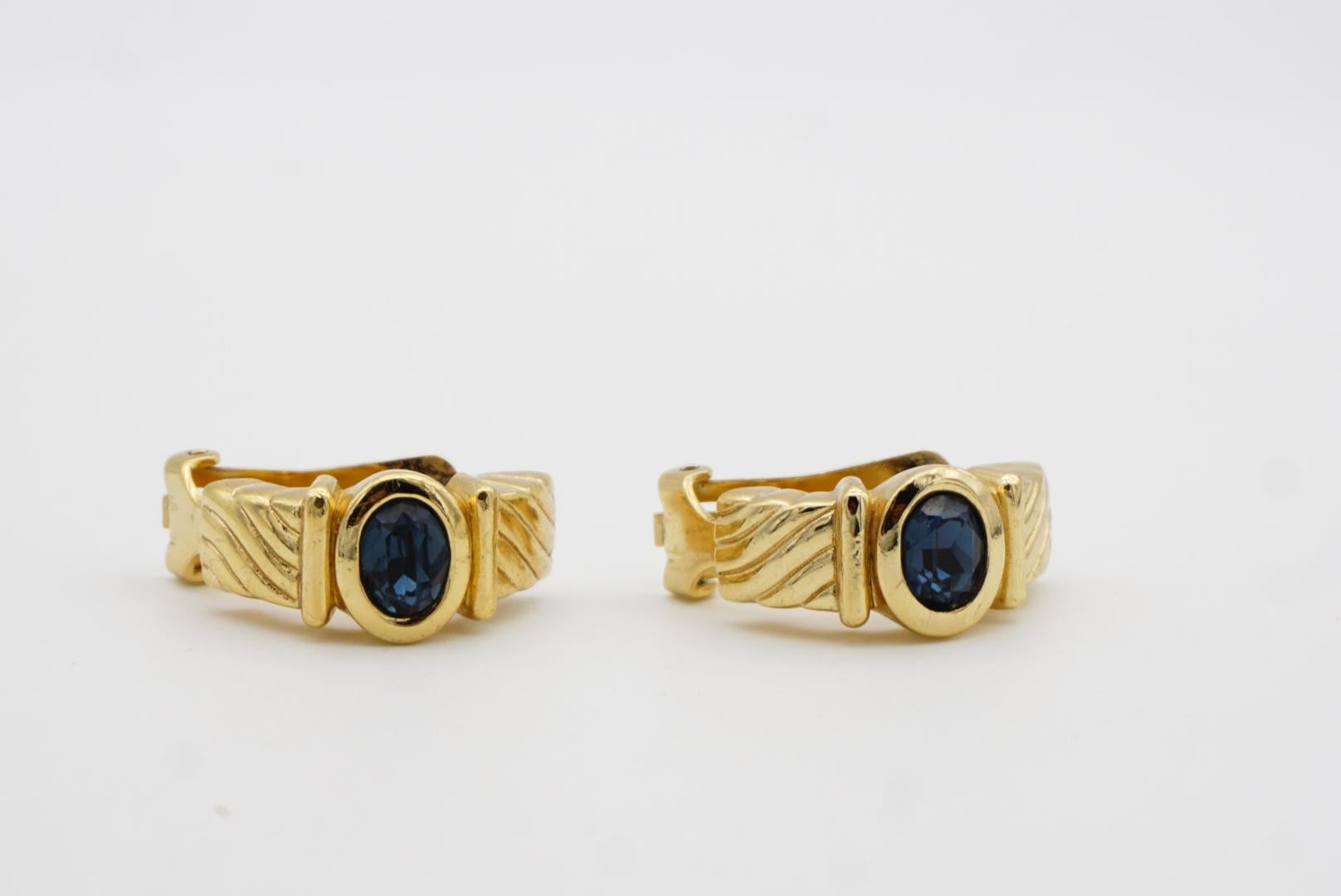 Christian Dior GROSSE 1970 - Longues boucles d'oreilles clips ovales en cristal de saphir Dome en vente 9