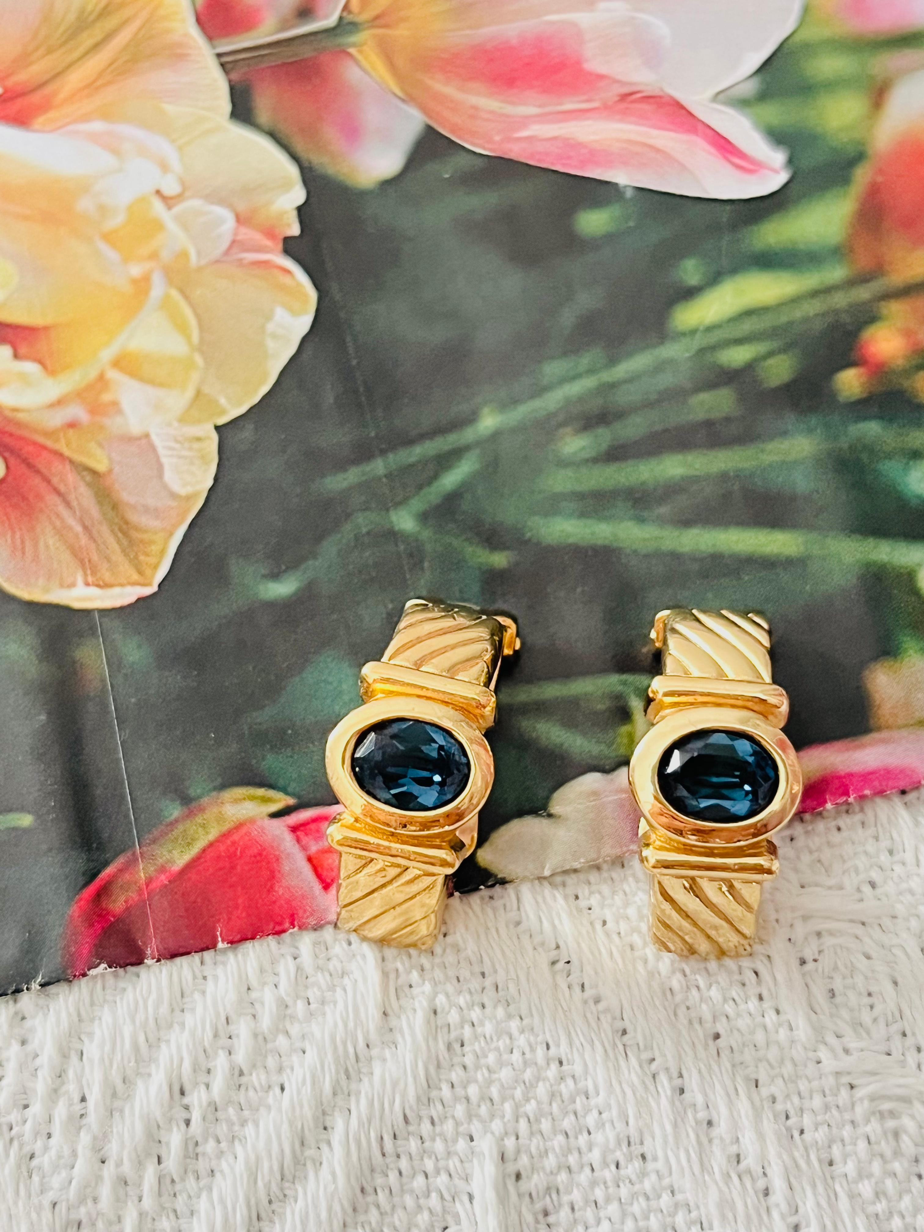 Christian Dior GROSSE 1970er Jahre Lange Ovale Saphir Kristall Dome Clip Ohrringe (Art déco) im Angebot