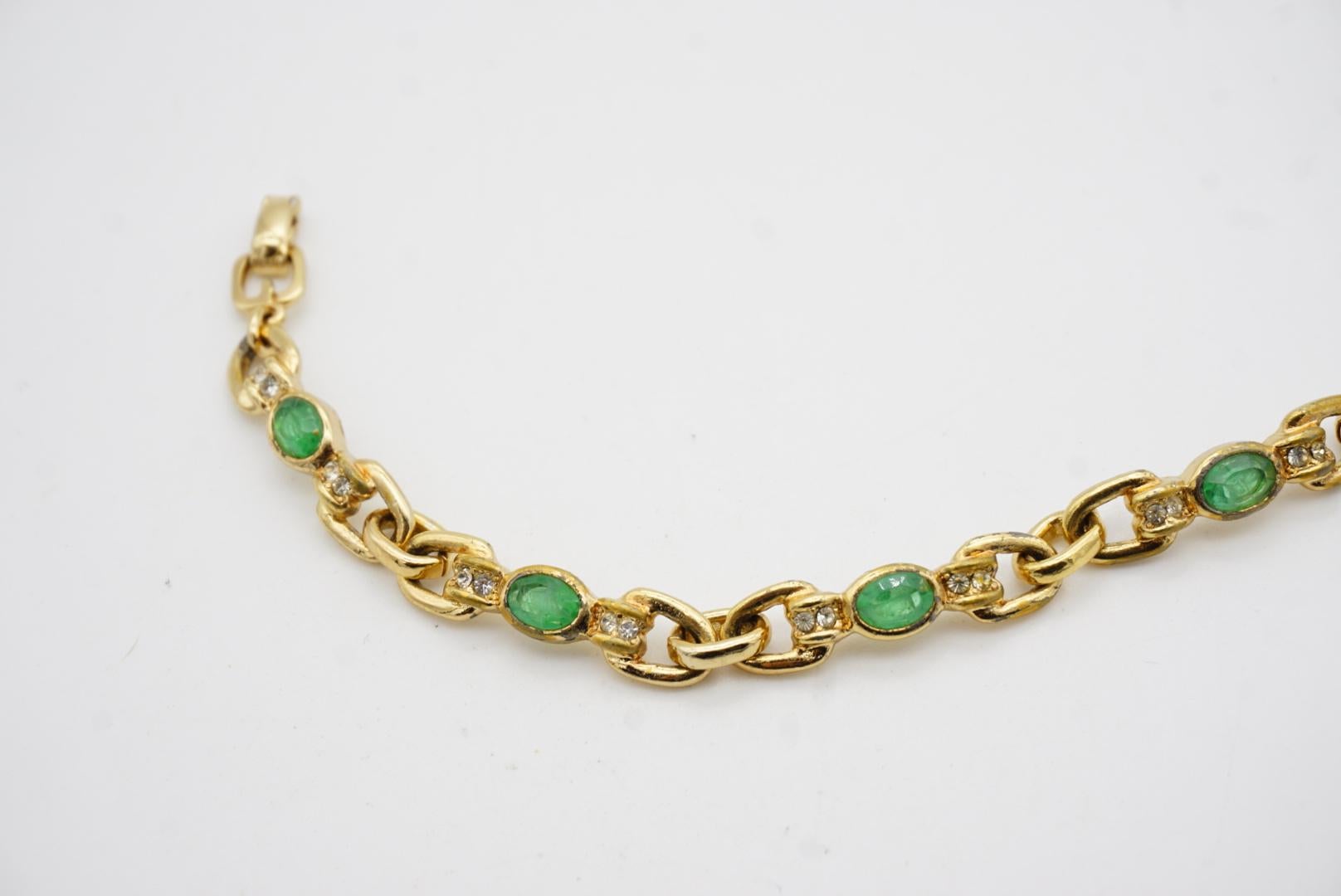 Christian Dior GROSSE Pulsera eslabonada con cristales esmeralda ovalados de los años 70 en venta 8
