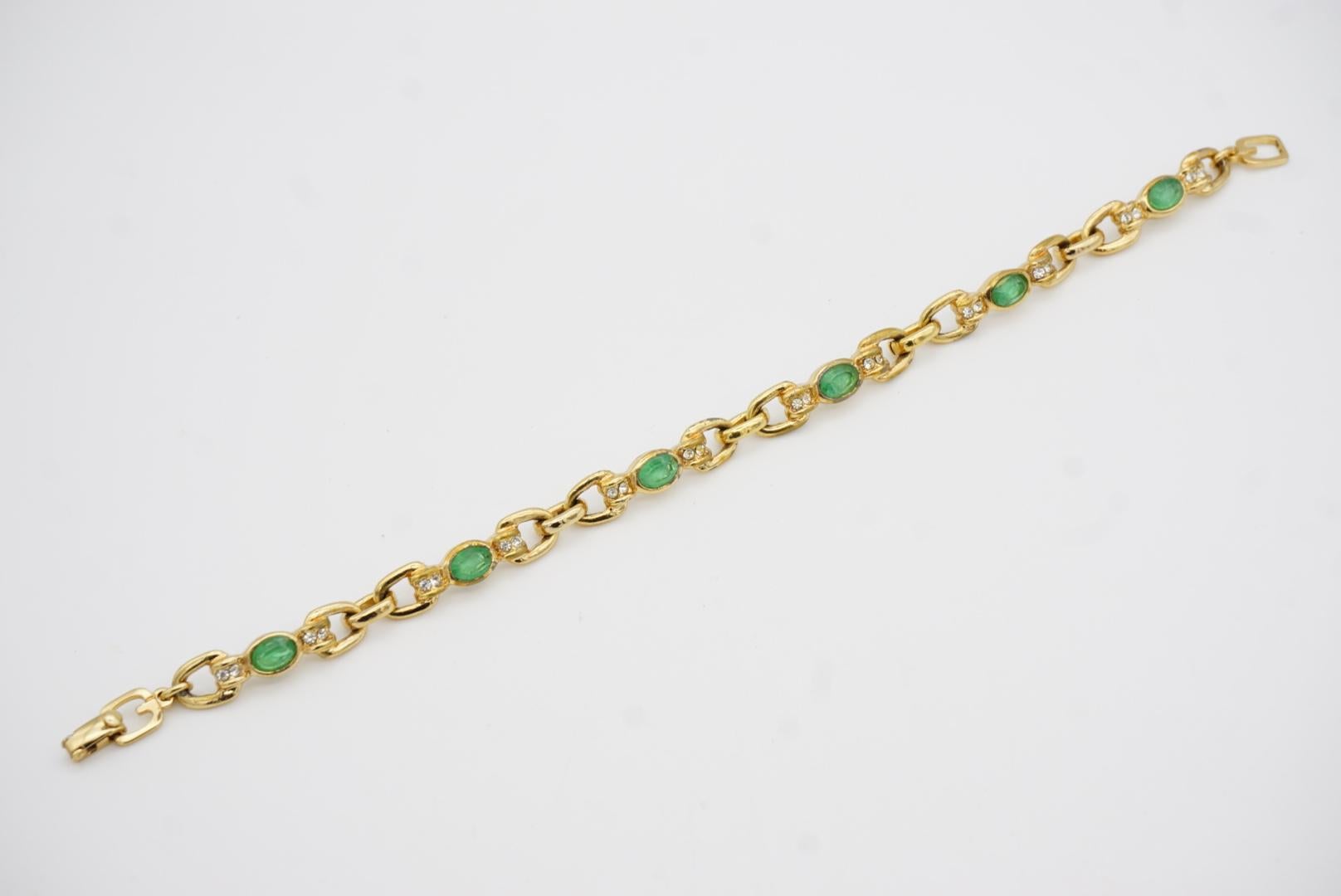 Christian Dior GROSSE Pulsera eslabonada con cristales esmeralda ovalados de los años 70 en venta 9