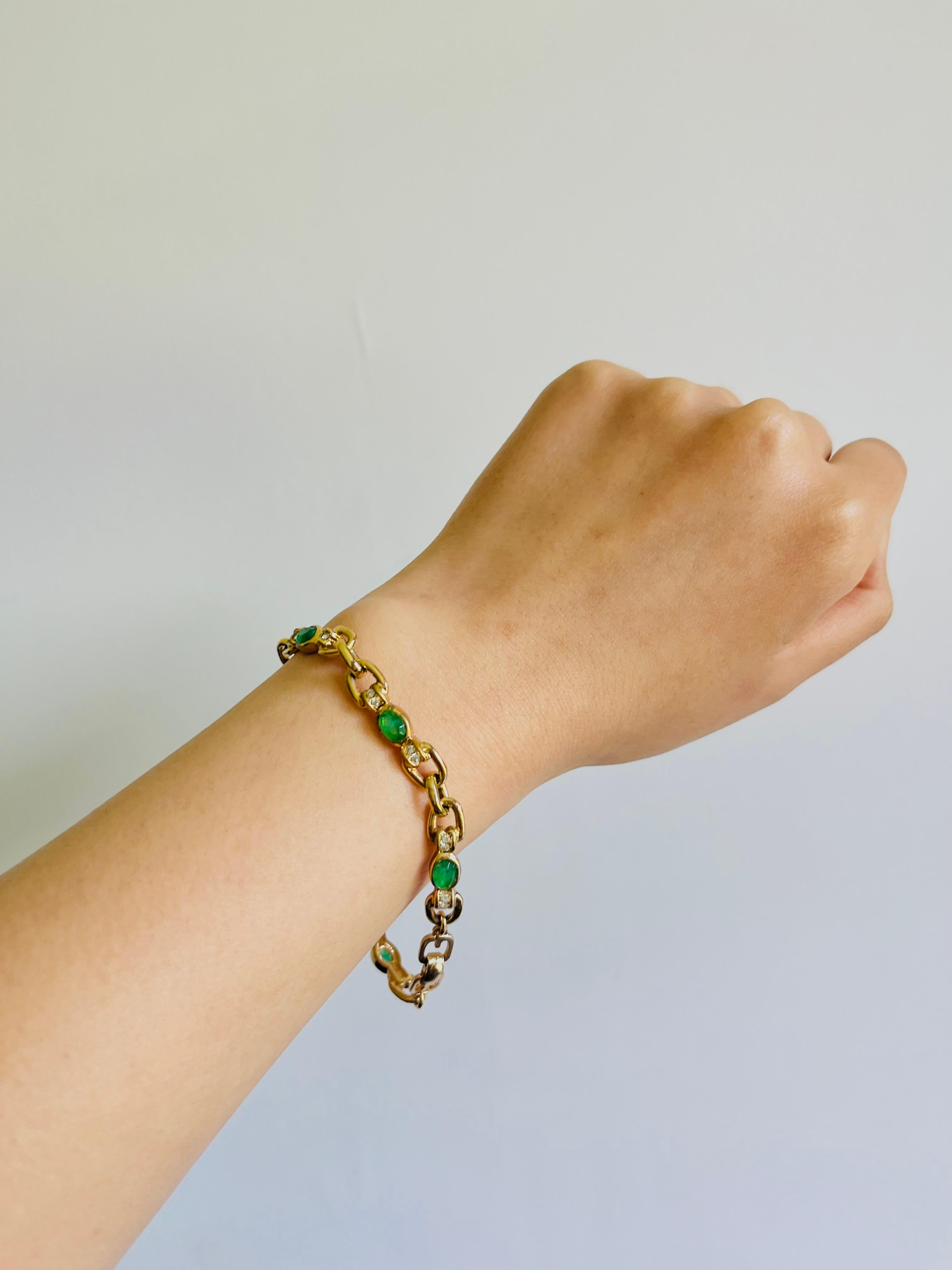 Femenino o masculino Christian Dior GROSSE Pulsera eslabonada con cristales esmeralda ovalados de los años 70 en venta