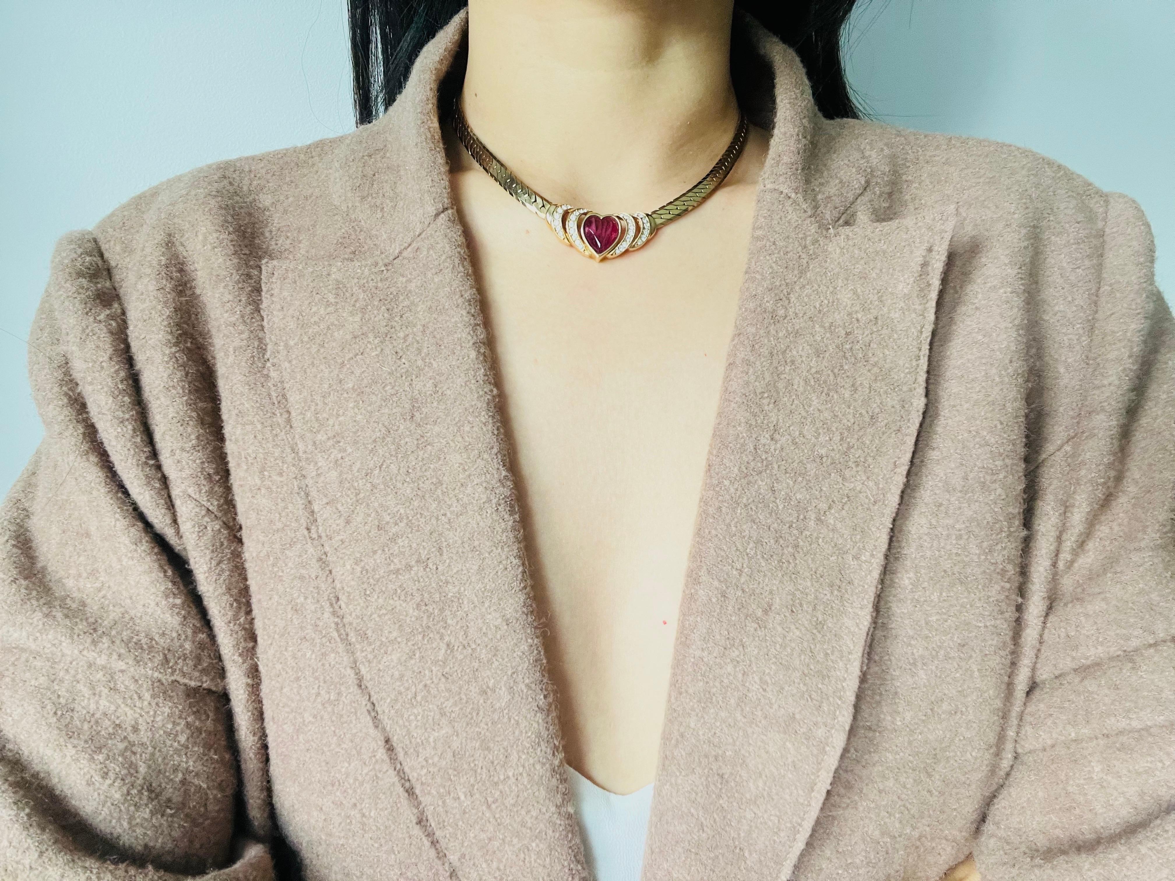 Christian Dior GROSSE 1970s Ruby Heart Crystals Openwork Pendant Gold Necklace 2