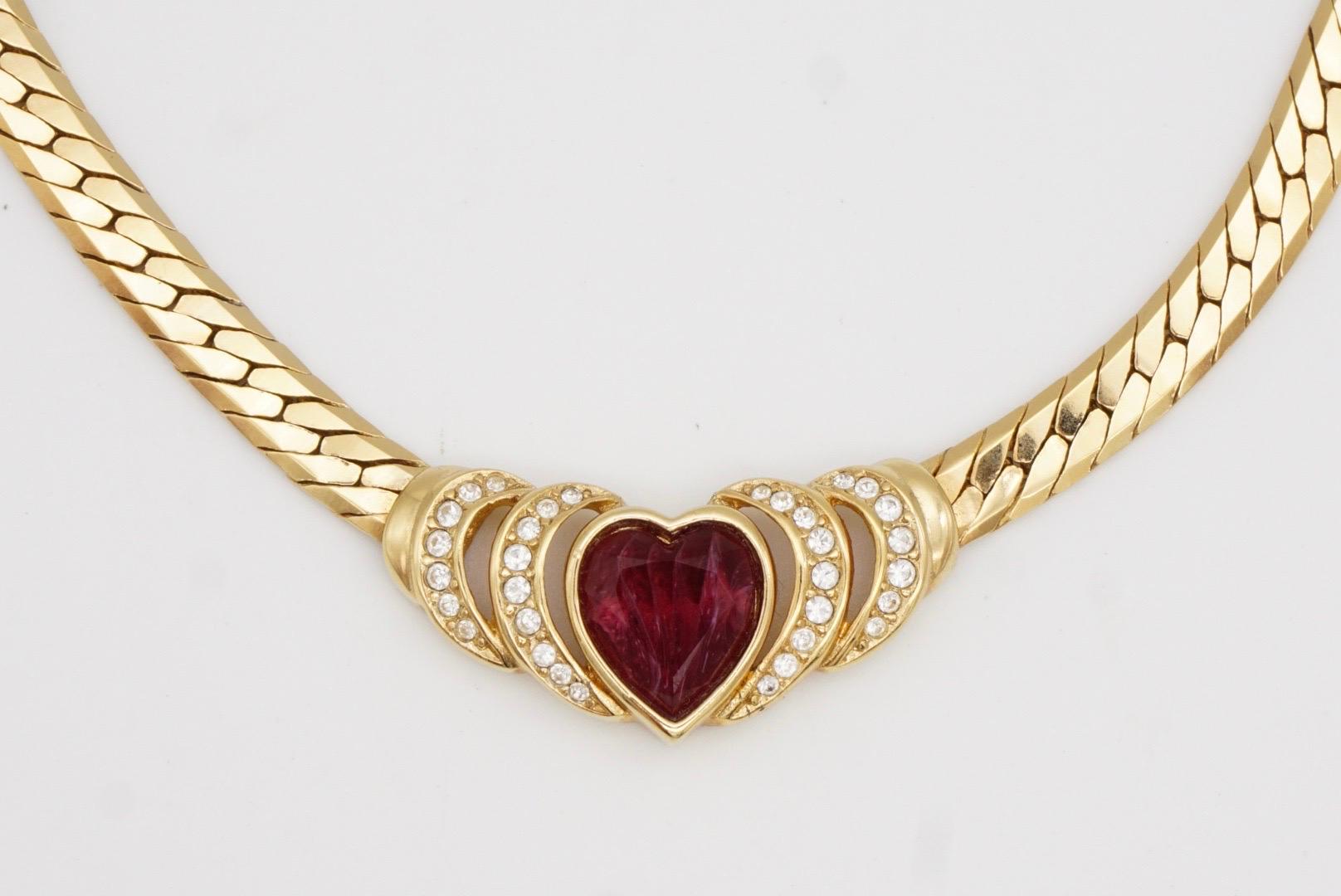 Christian Dior GROSSE 1970s Ruby Heart Crystals Openwork Pendant Gold Necklace 4