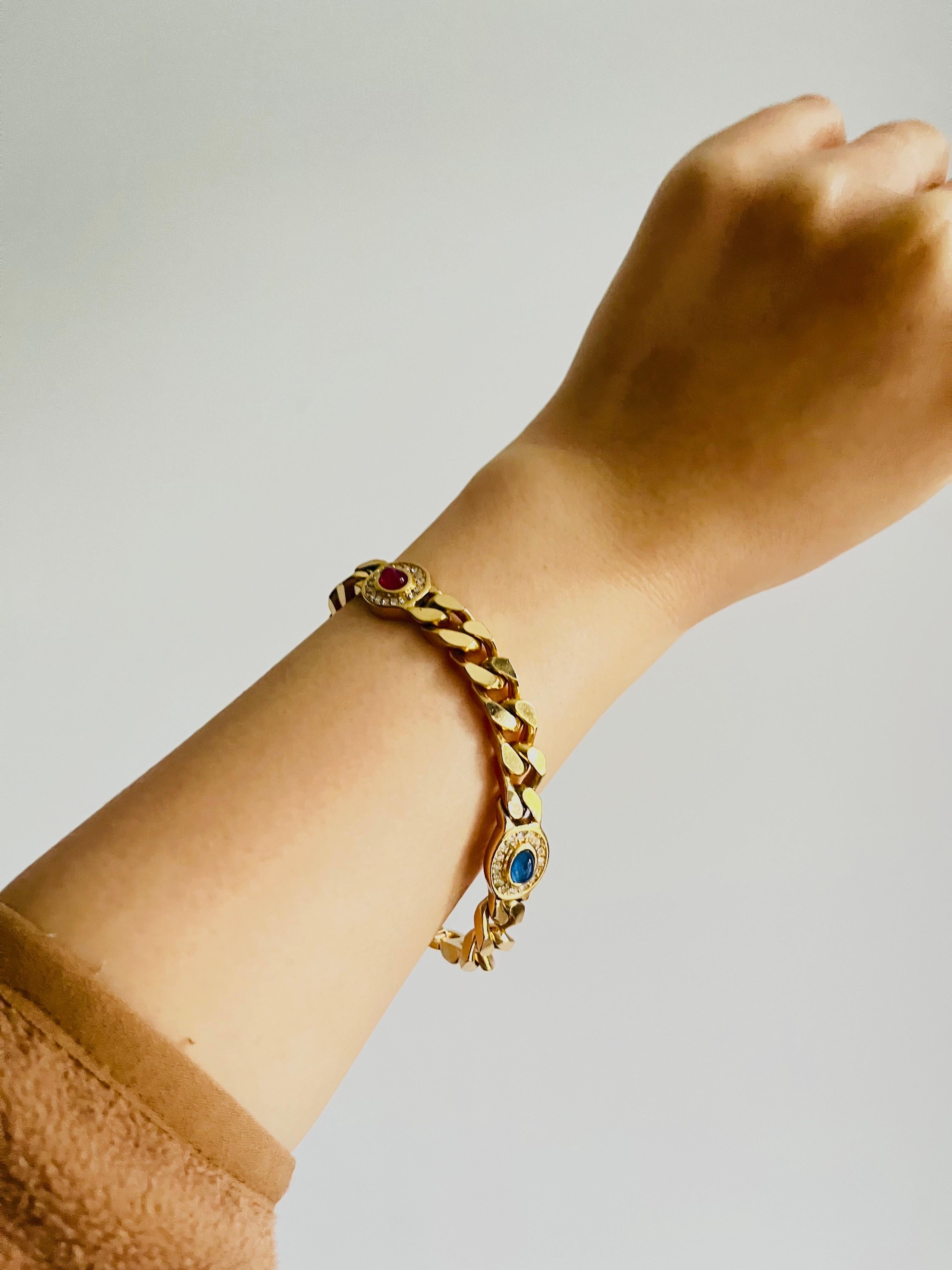 Christian Dior GROSSE 1970er Jahre Rubin-Saphir-Smaragd-Kristall-Ineinandergreifendes Armband im Angebot 2
