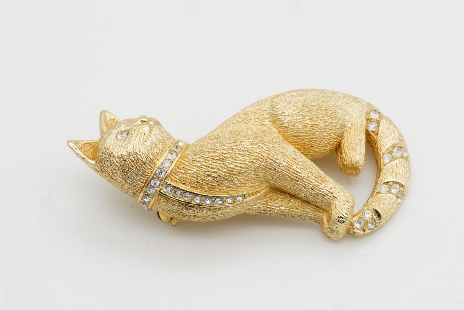 Christian Dior GROSSE 1970s Textured Vivid Cute Cat Sit Crystals Chunky Brooch For Sale 6