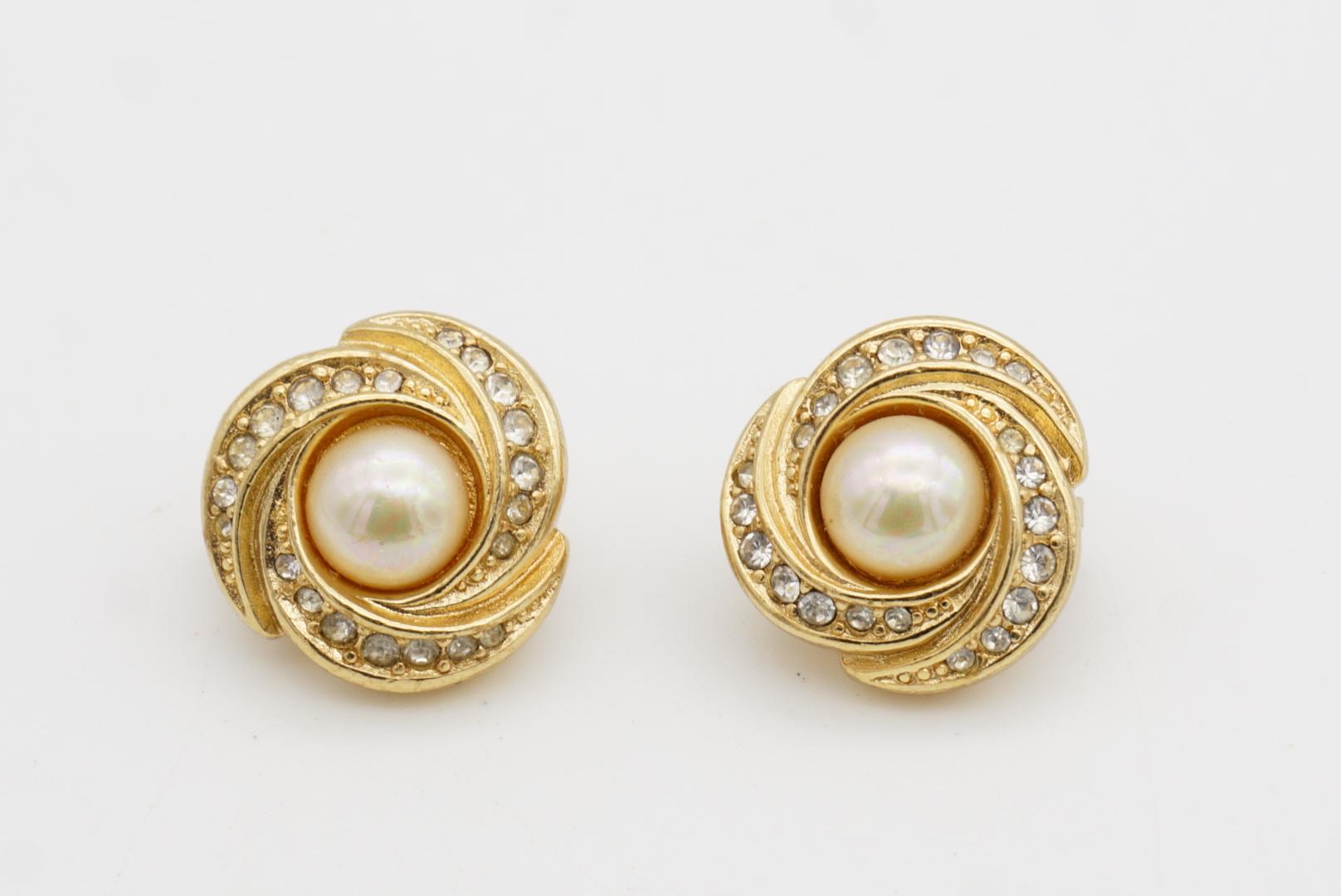 Christian Dior GROSSE 1970s White Round Pearl Swirl Trio Crystals Clip Earrings For Sale 2