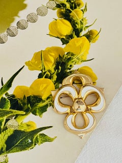 Christian Dior GROSSE 1972 Vintage Large White Clover Interlock Brooch Pendant