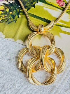 Christian Dior GROSSE 1972 Vintage Massive Clover Interlocked Pendant Necklace