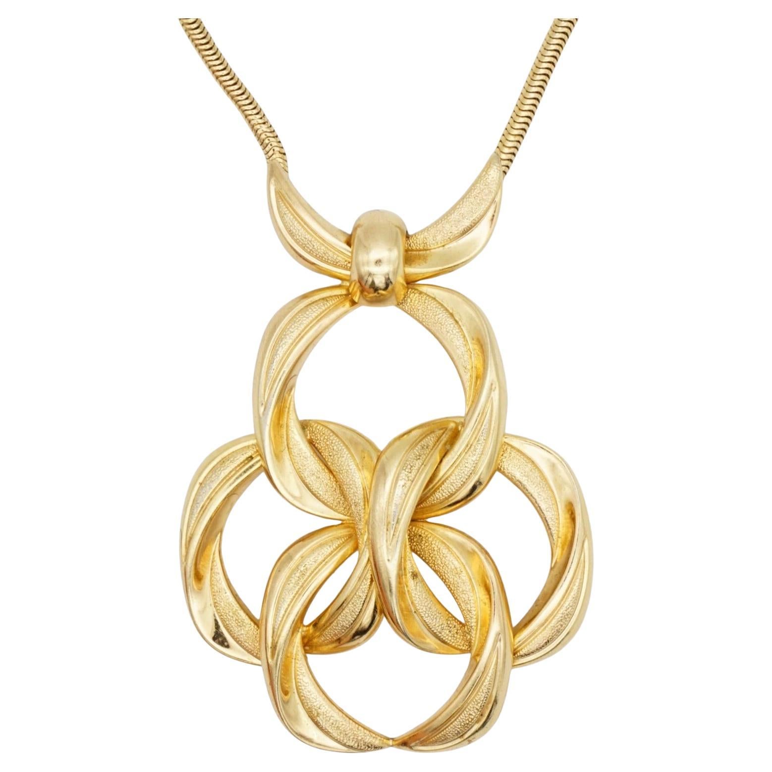 Christian Dior GROSSE 1972 Collar Colgante Vintage Trébol Masivo Entrelazado