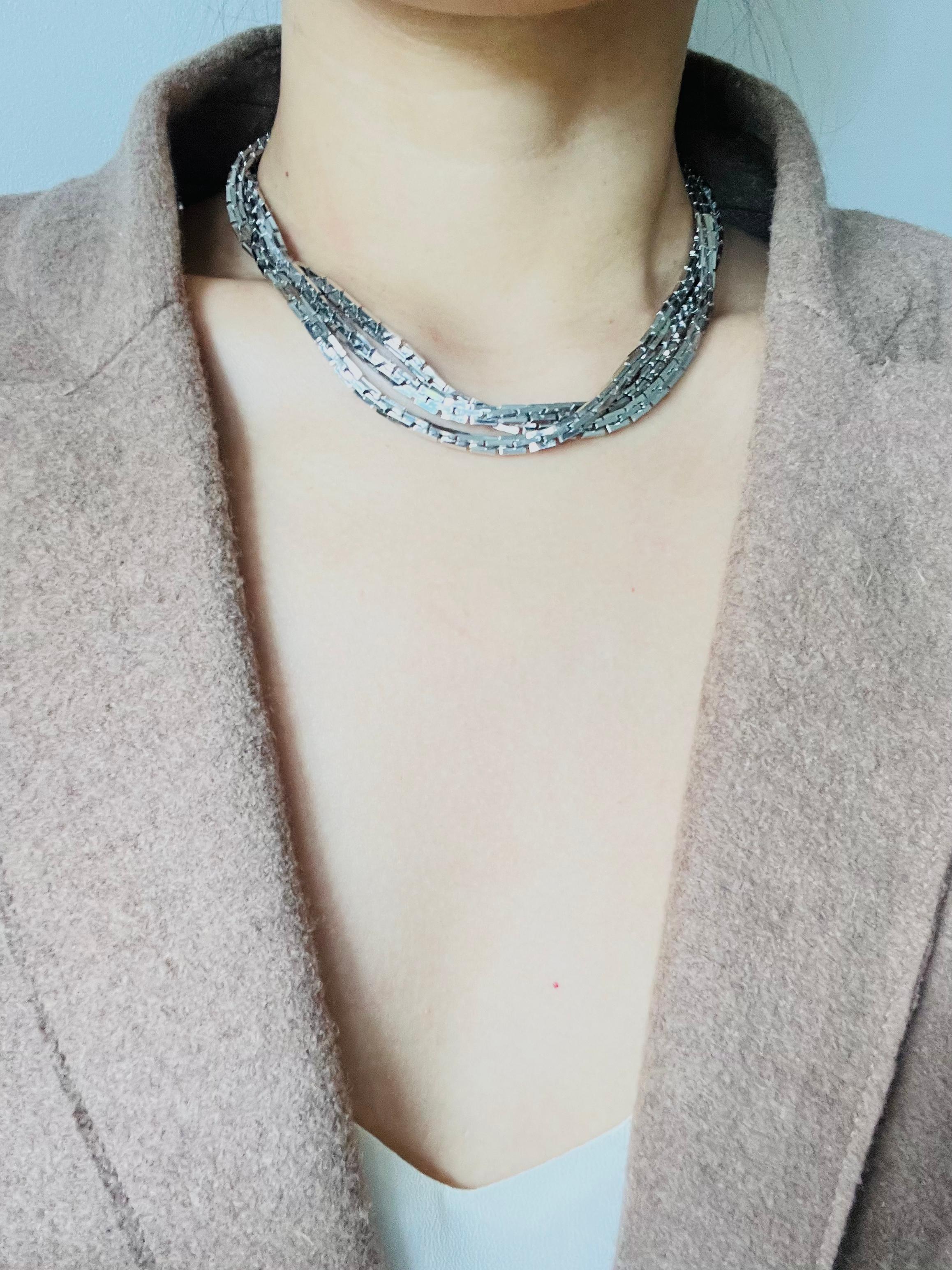 Christian Dior GROSSE 1973 Collar versátil de plata con bisagra de eslabones de caja extralarga en venta 6