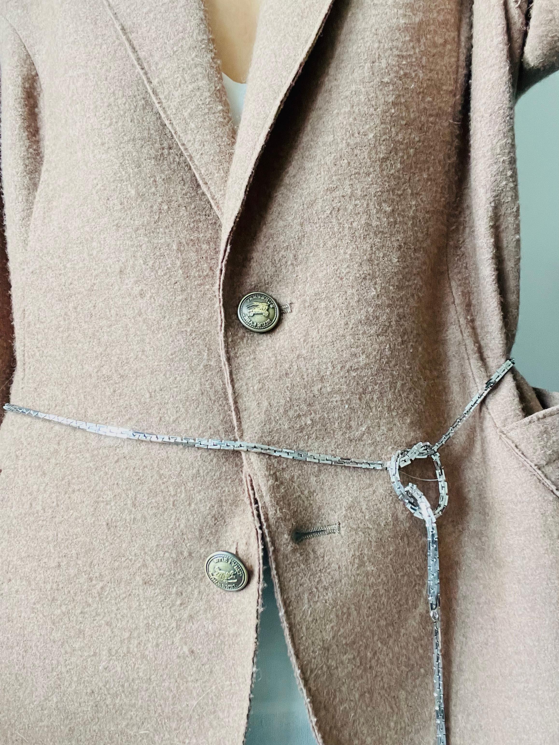 Christian Dior GROSSE 1973 Collar versátil de plata con bisagra de eslabones de caja extralarga en venta 7