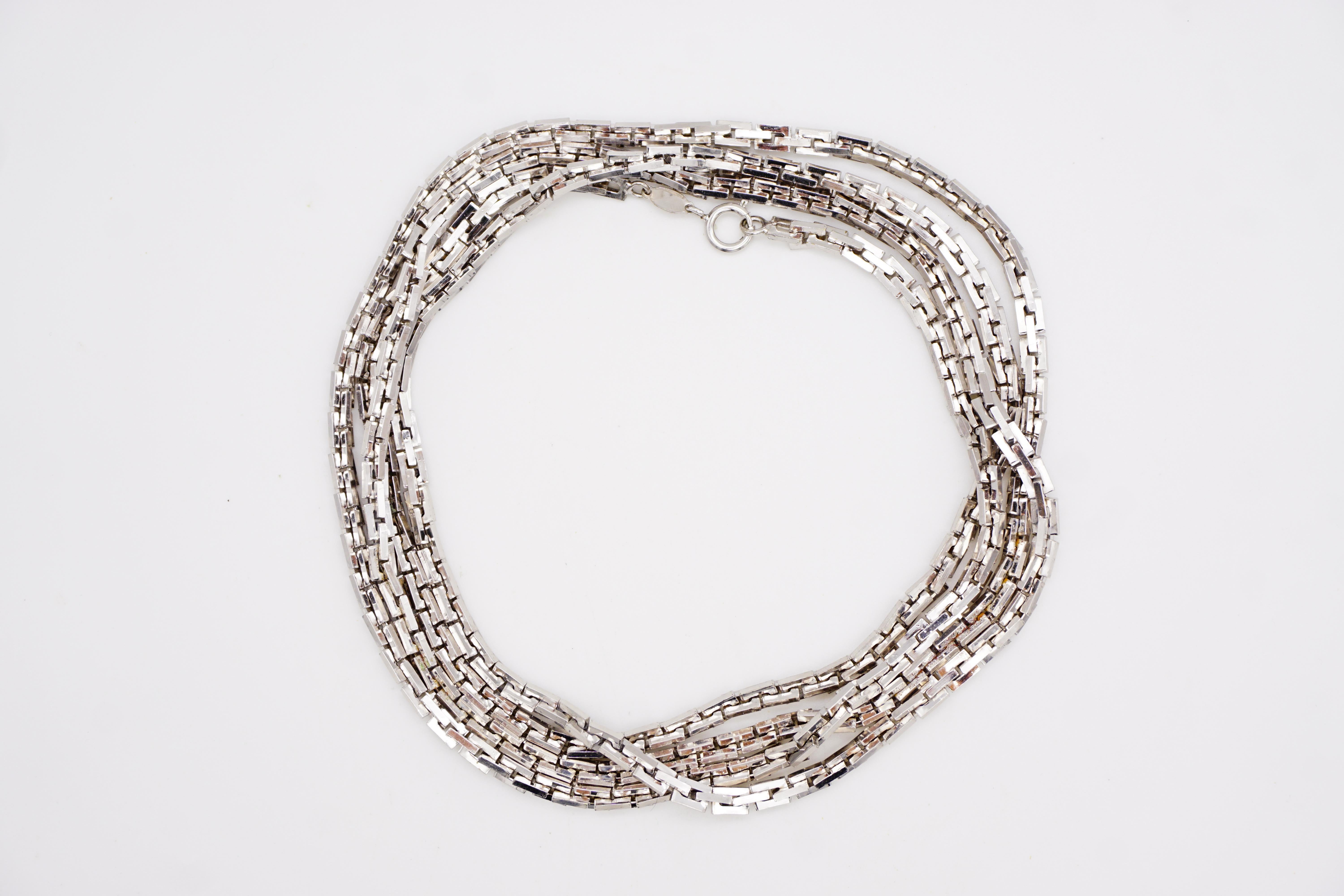 Christian Dior GROSSE 1973 Collar versátil de plata con bisagra de eslabones de caja extralarga en venta 11