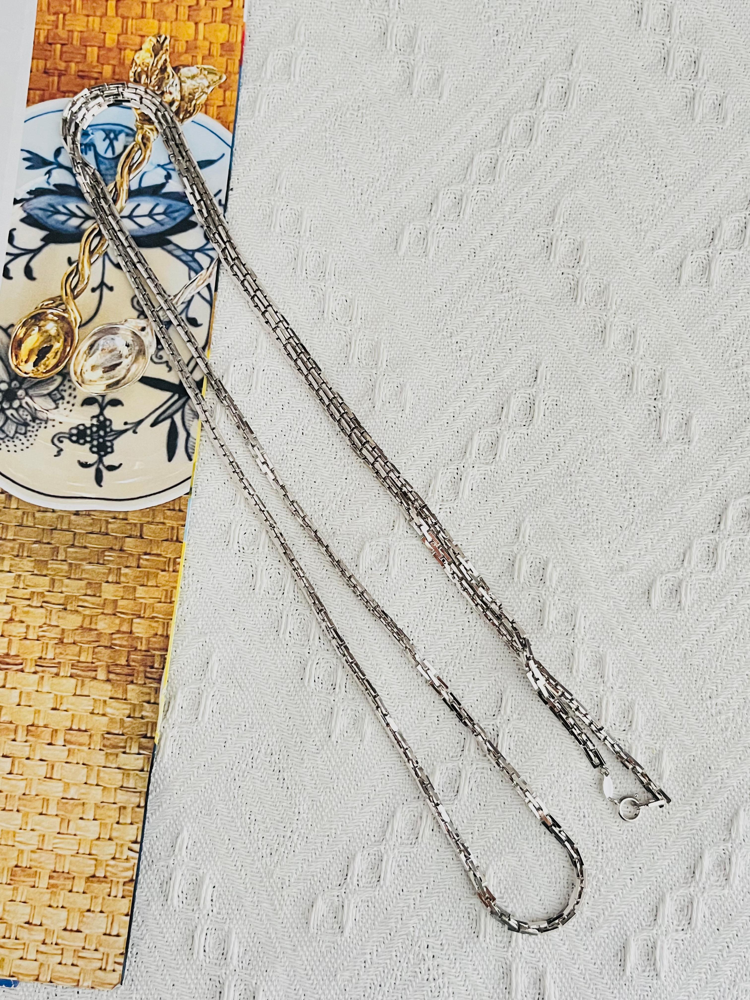 Femenino o masculino Christian Dior GROSSE 1973 Collar versátil de plata con bisagra de eslabones de caja extralarga en venta