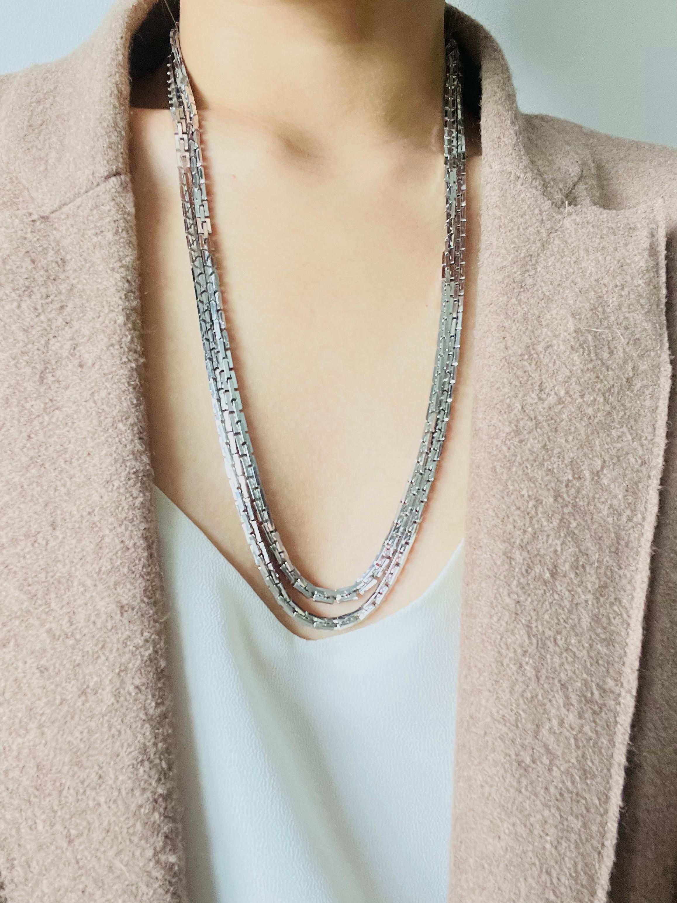 Christian Dior GROSSE 1973 Collar versátil de plata con bisagra de eslabones de caja extralarga en venta 4