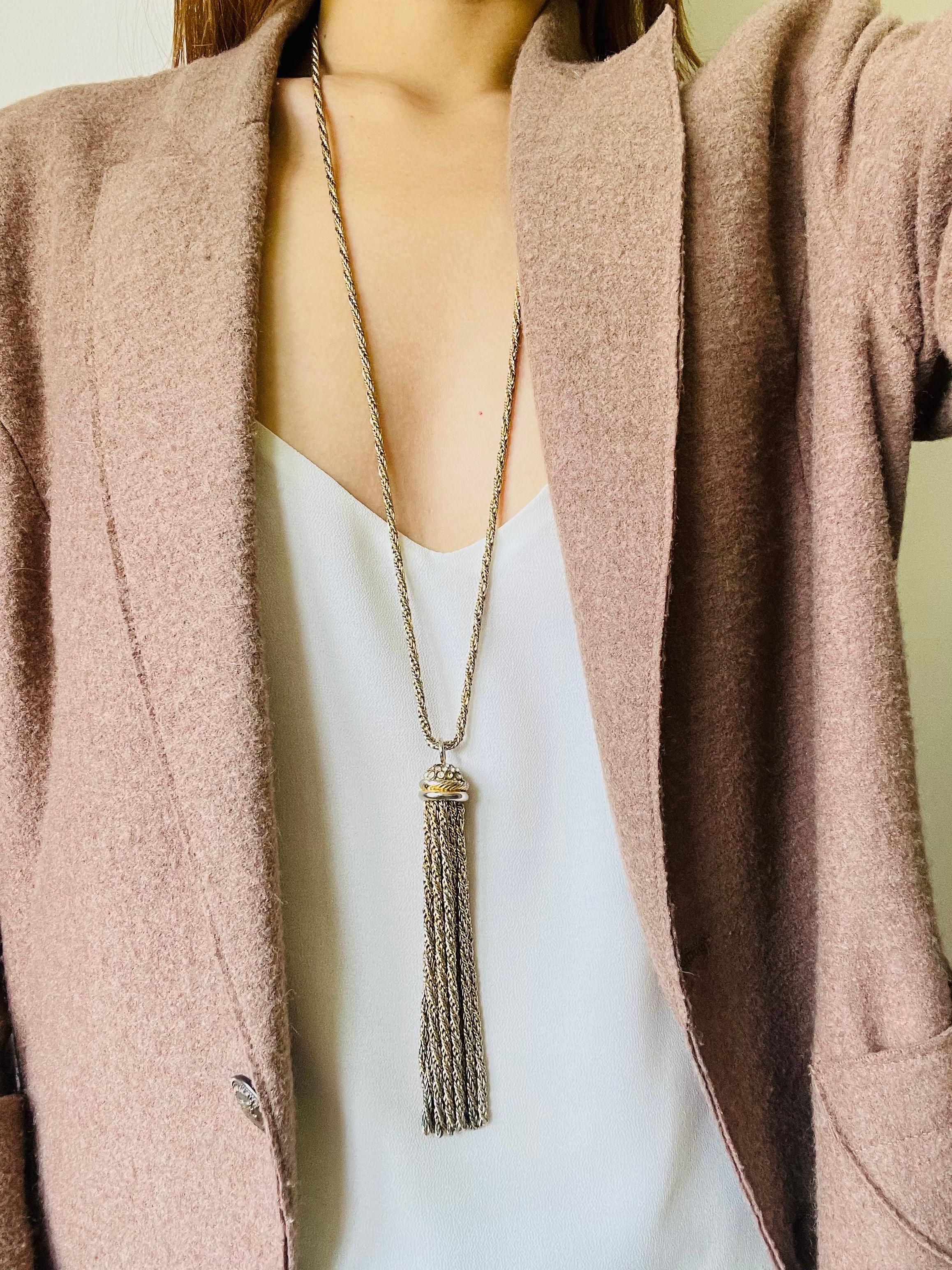 Christian Dior GROSSE, collier long en or avec chaîne tressée et cristaux à glands, 1973 Unisexe en vente