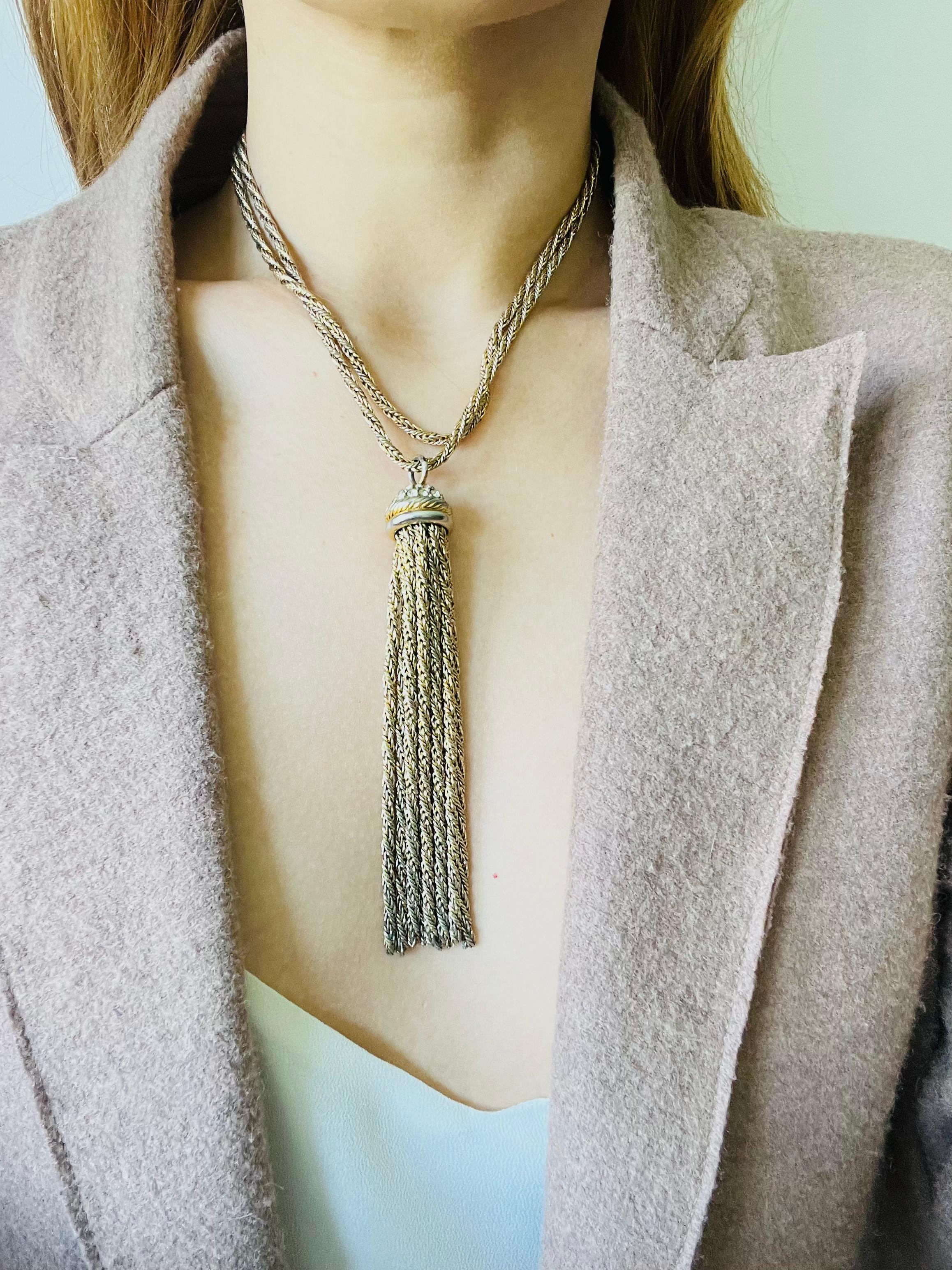 Christian Dior GROSSE, collier long en or avec chaîne tressée et cristaux à glands, 1973 en vente 1