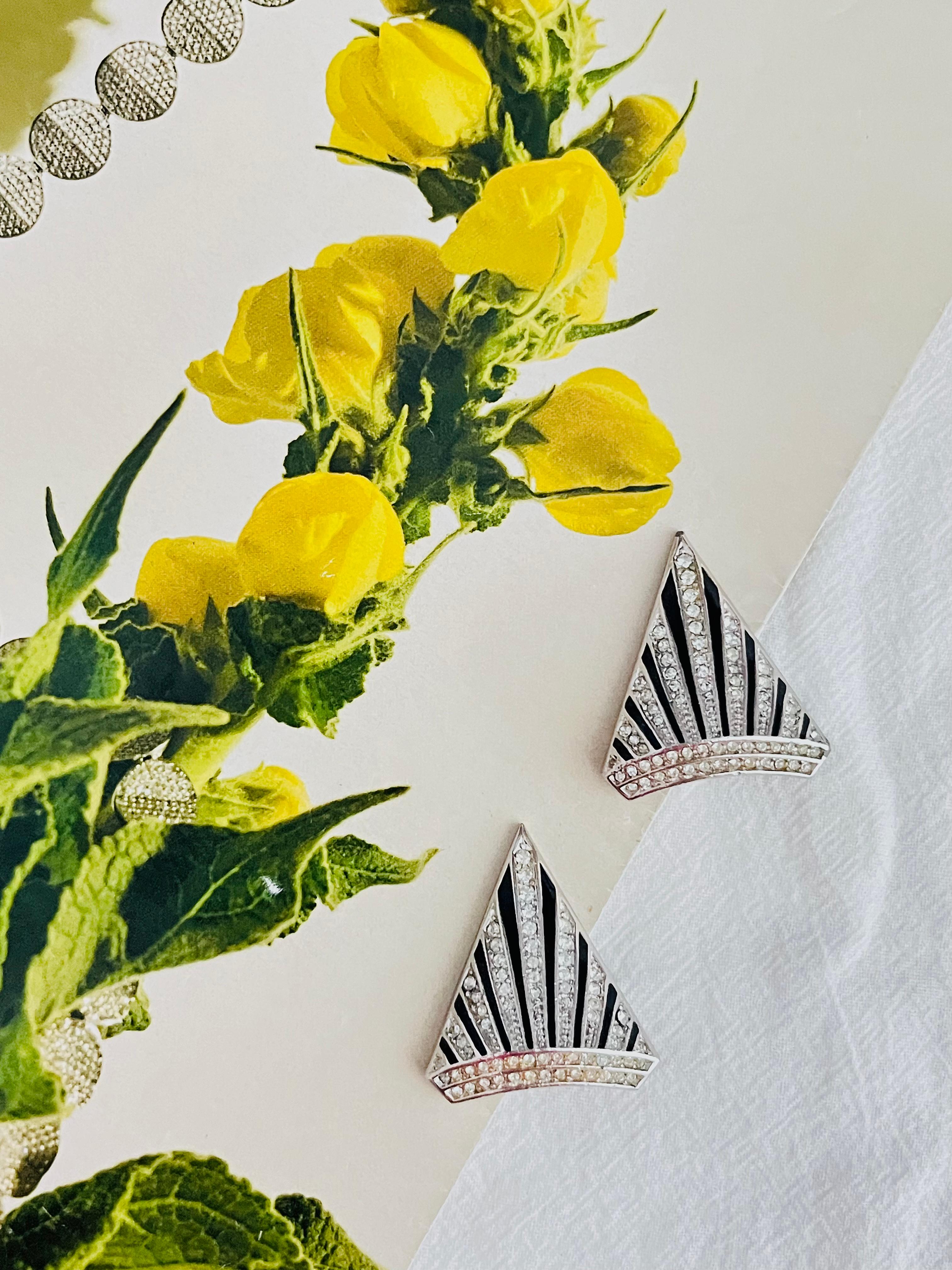 Christian Dior GROSSE 1980s Massive Black Crystals Radiant Triangle Earrings For Sale 1
