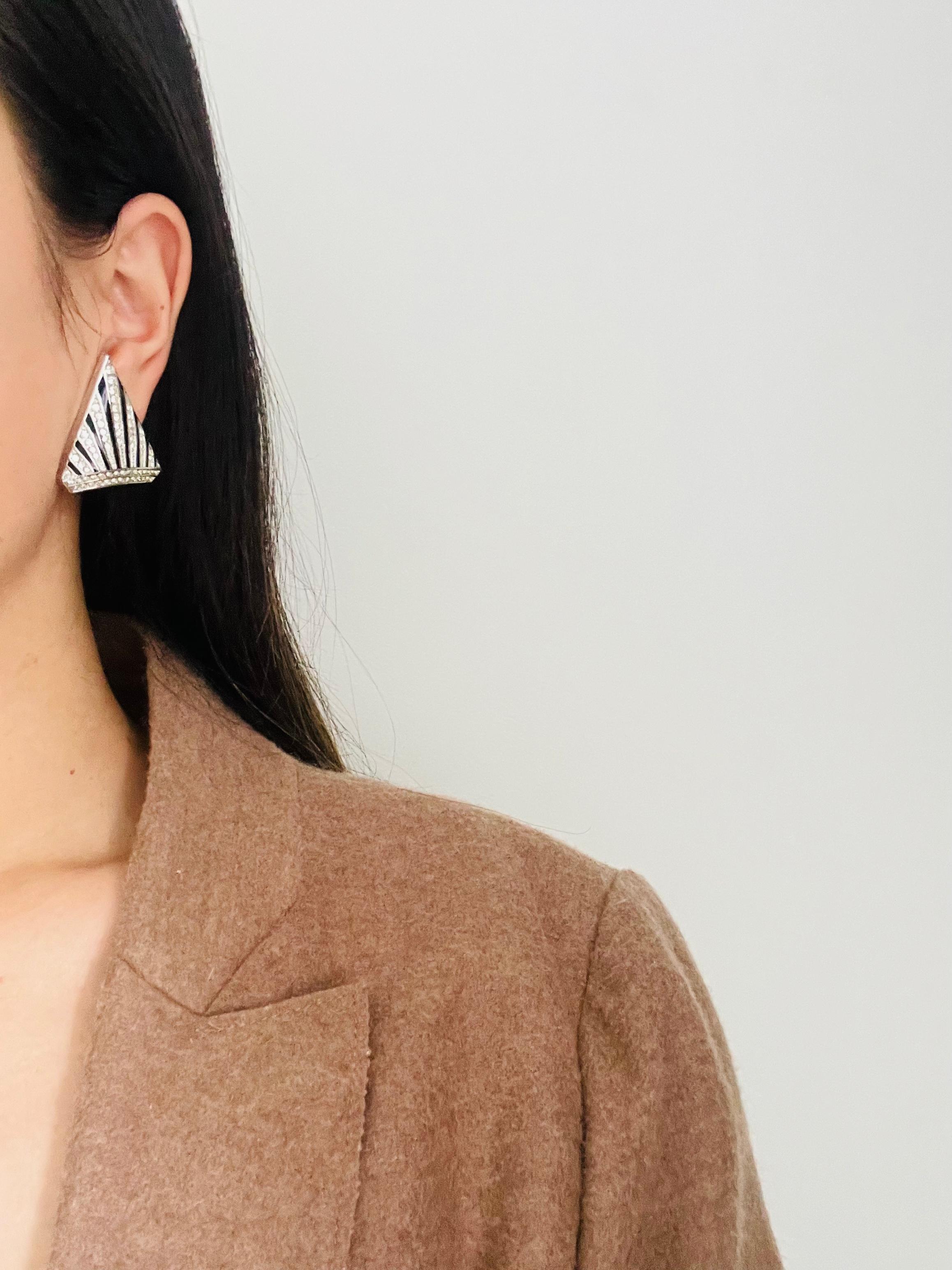 Christian Dior GROSSE 1980s Massive Black Crystals Radiant Triangle Earrings For Sale 4