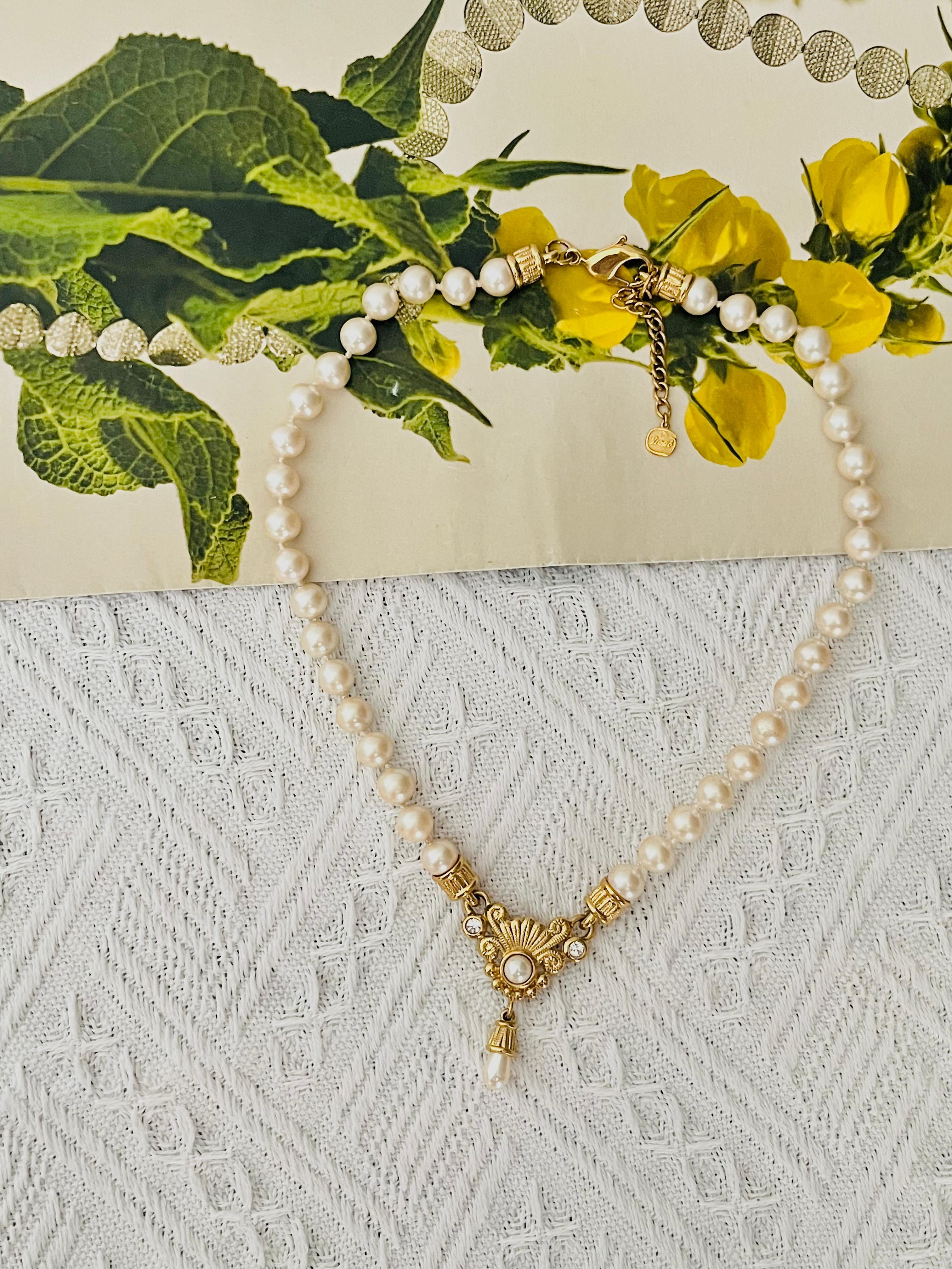 Christian Dior GROSSE Baroque Whole White Pearls Water Drop Crystals Necklace In Good Condition For Sale In Wokingham, England