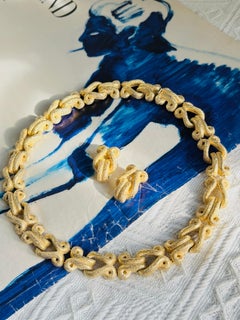 Christian Dior GROSSE Interlocked Baroque Gold Brushed Linked Chunky 2 Gift Set